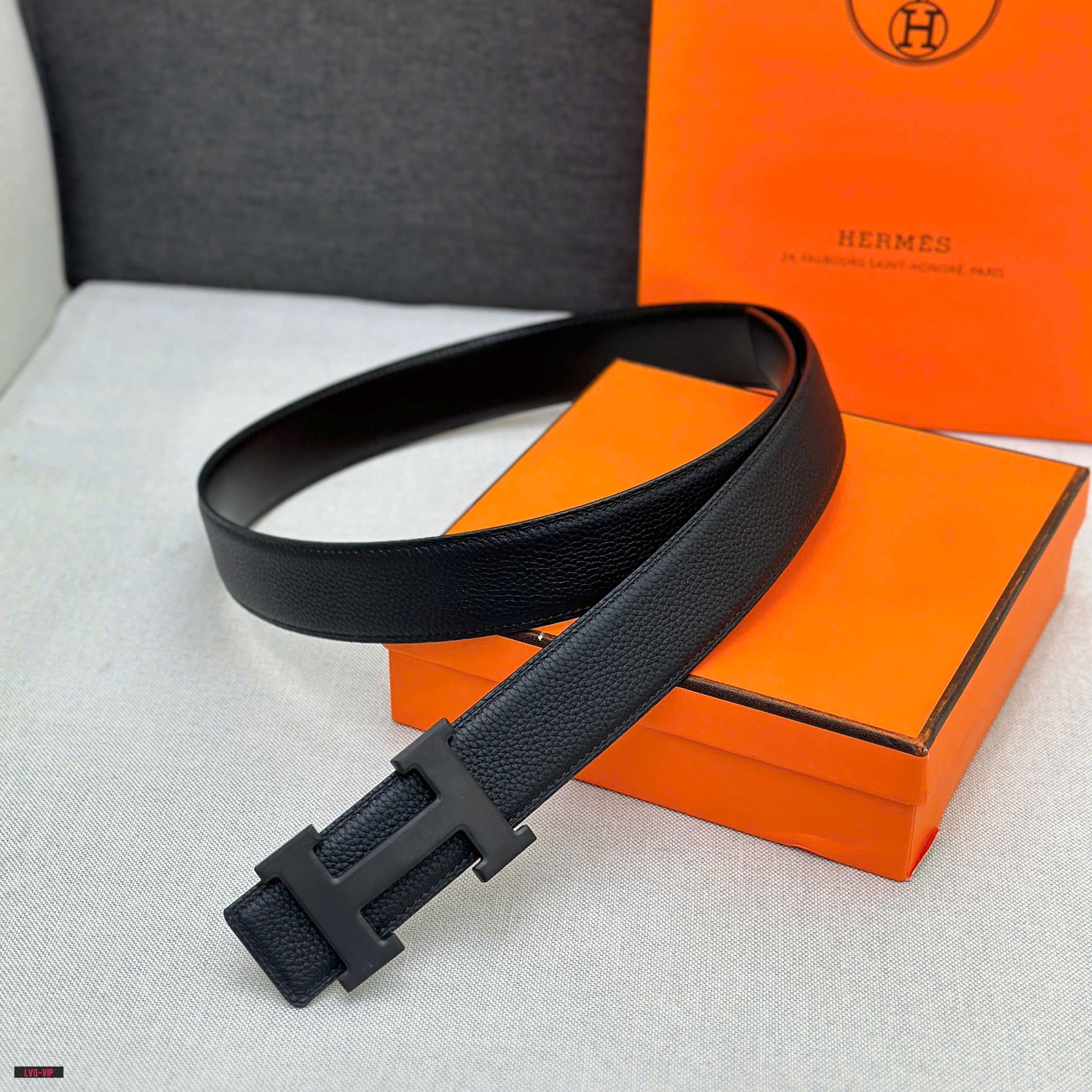 Thắt lưng, belt Hermes HM Đen sần mặt logo trơn Like Auth fullbox bill thẻ LVQ