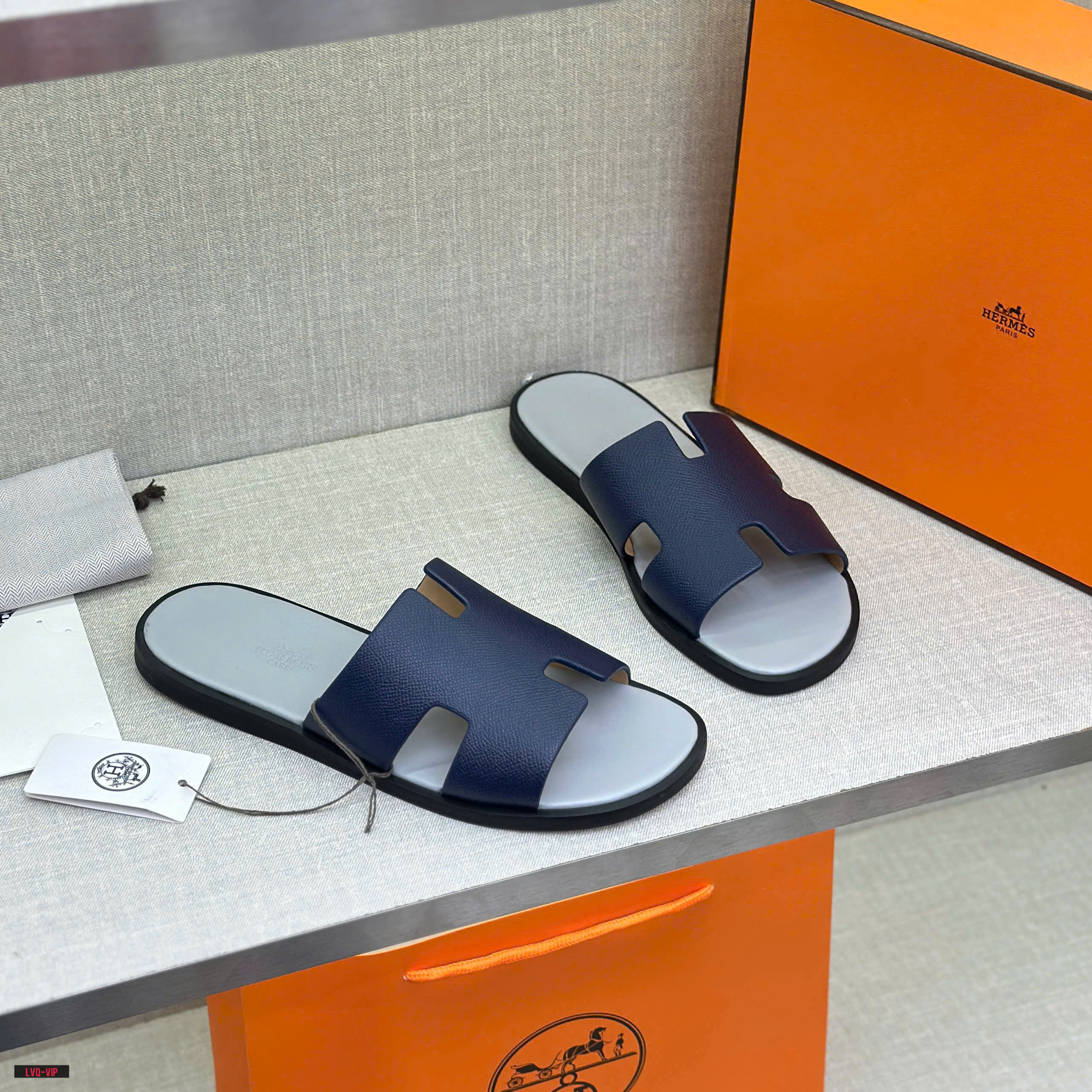 Dép lê quai ngang Hermes HM Xanh than phối Xanh dương nhạt đế Like Auth fullbox bill thẻ LVQ