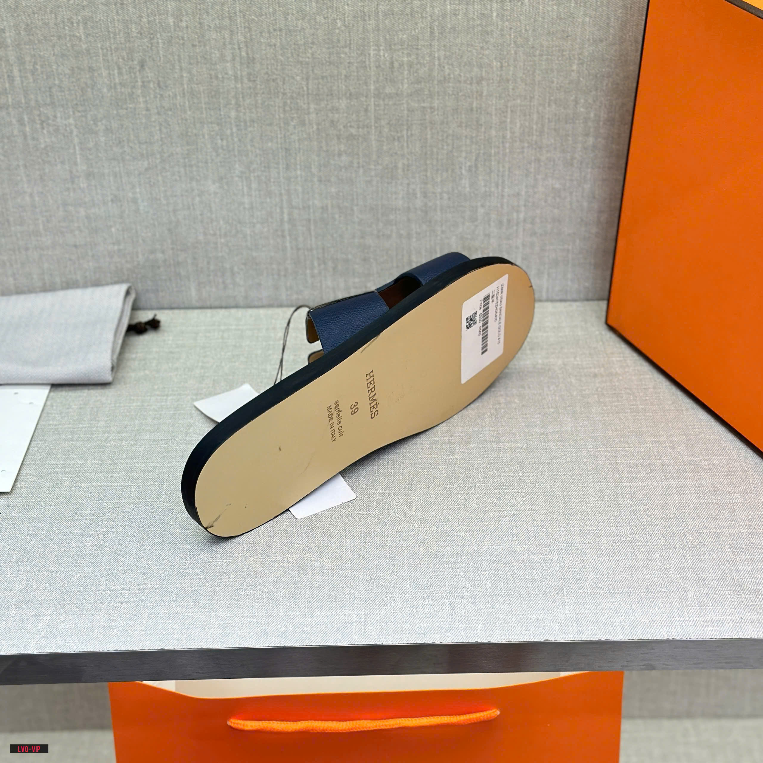 Dép lê quai ngang Hermes HM Xanh than full Like Auth fullbox bill thẻ LVQ