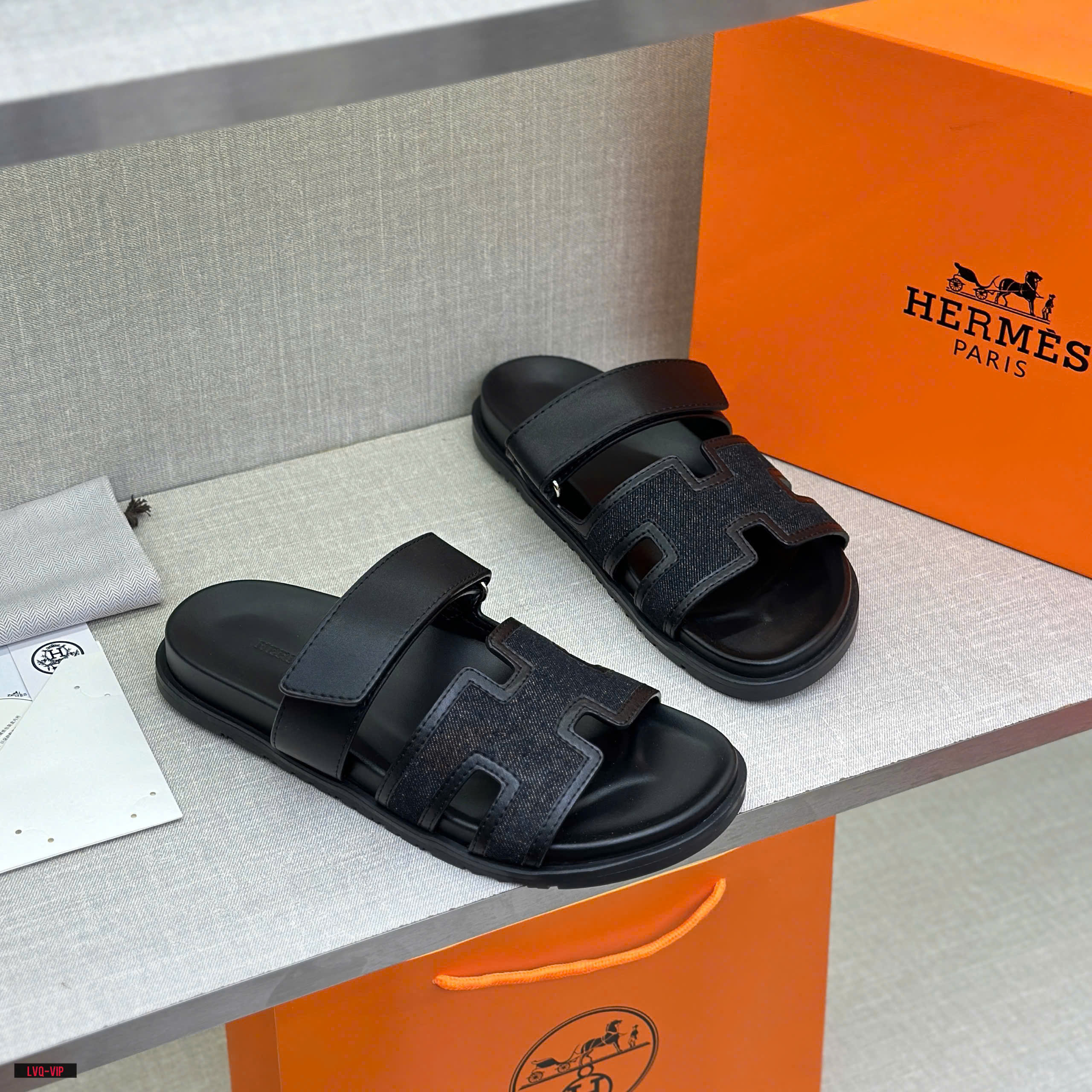 Dép lê quai ngang dán Hermes HM Đen jean phối trơn Like Auth fullbox bill thẻ LVQ
