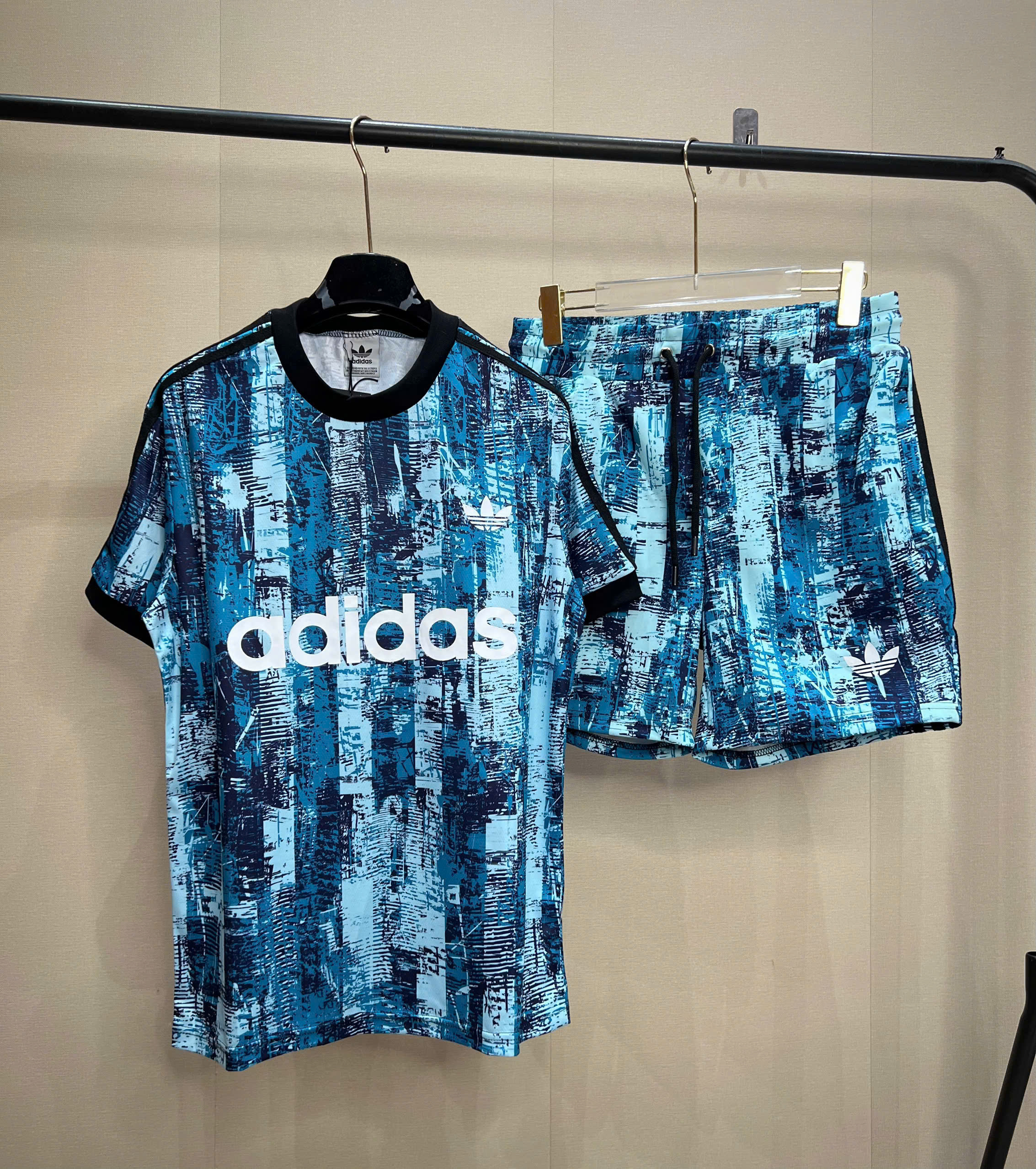 Bộ, set hè Adidas A Xanh loang logo chữ kẻ sọc viền Like Auth NV