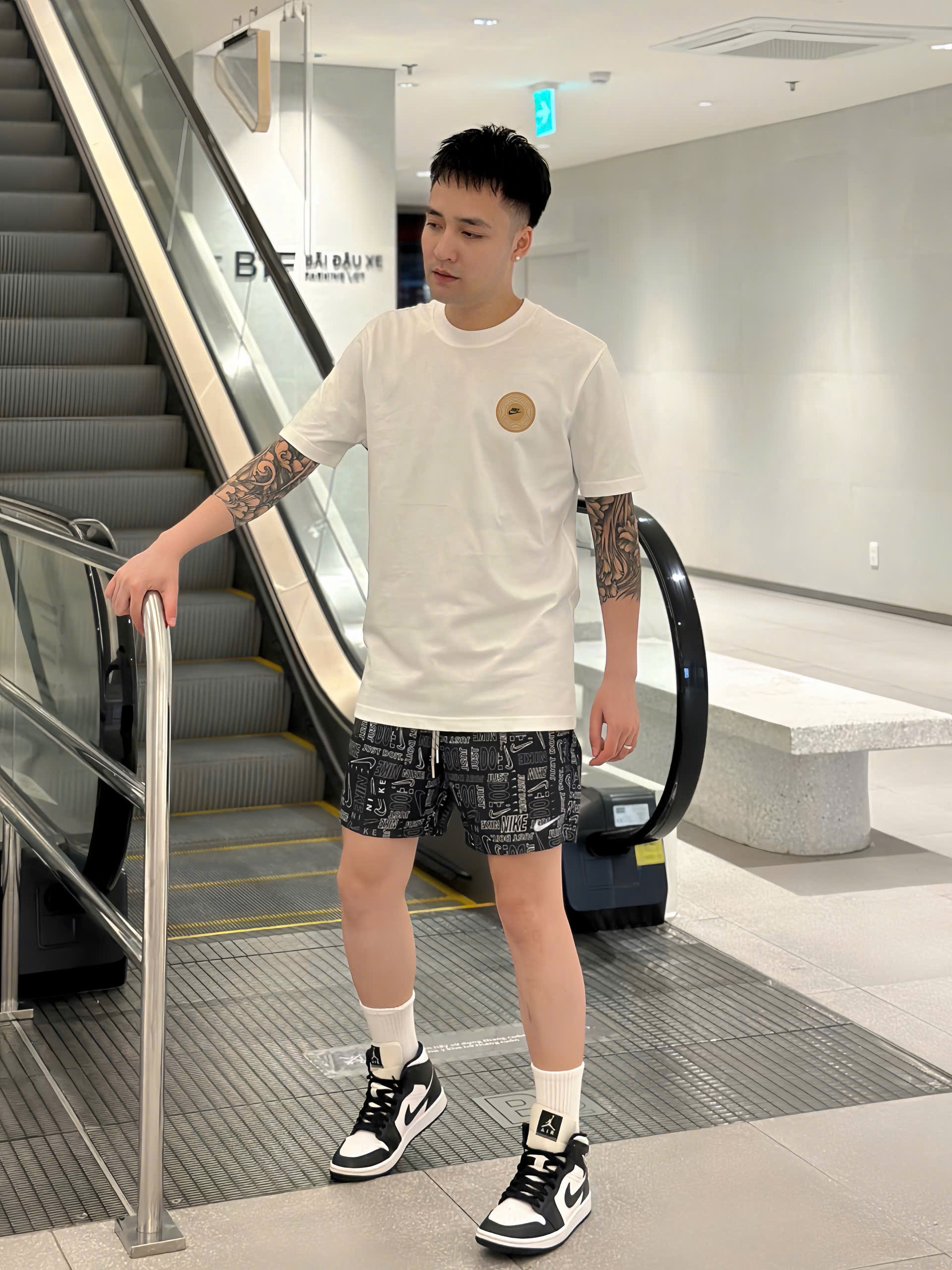 Bộ, set hè Nike NK họa tiết logo chữ Đen phối Trắng Like Auth NV