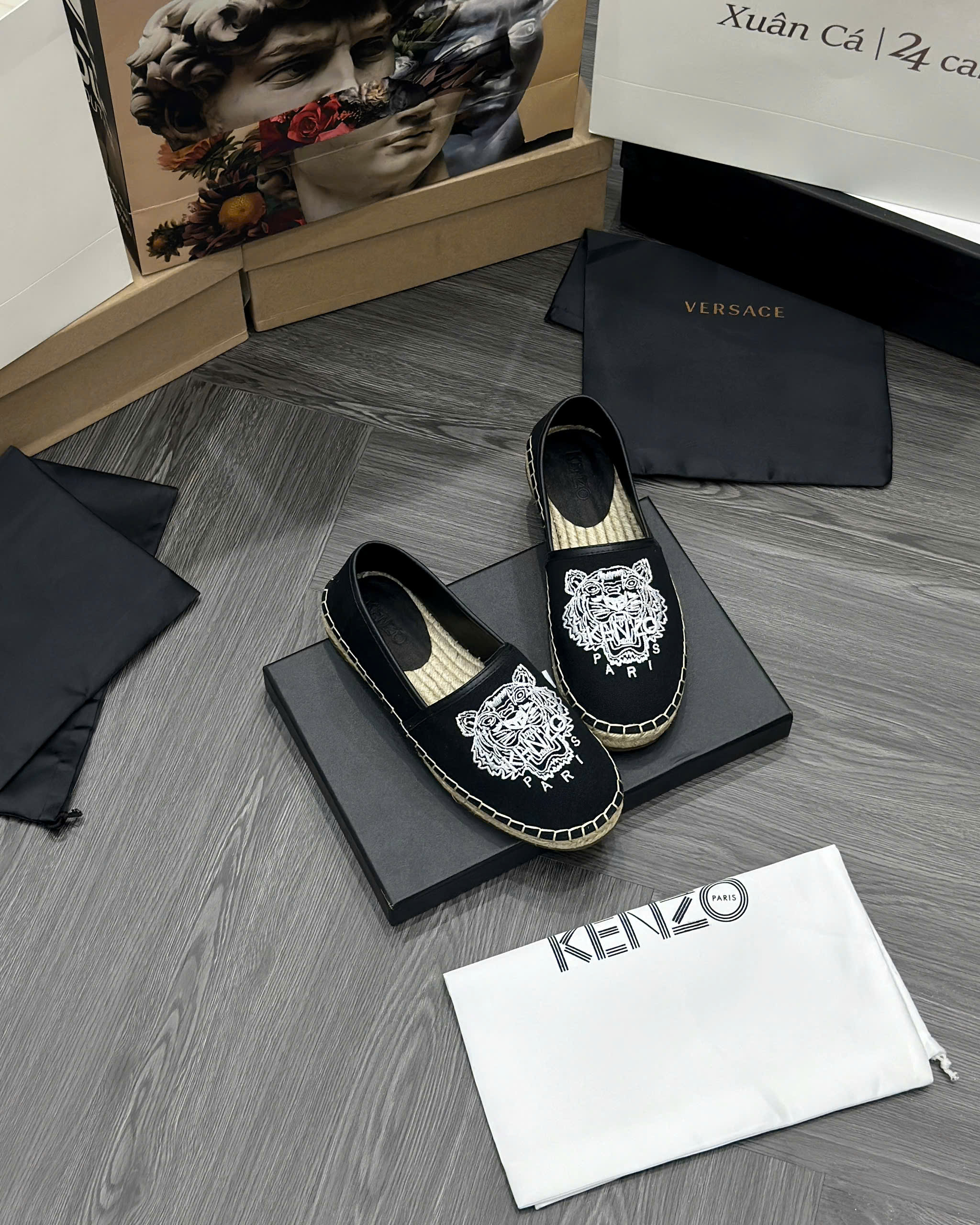 Giày slipon đế cói Kenzo KZ Đen thêu mặt Hổ Like Auth fullbox MVT