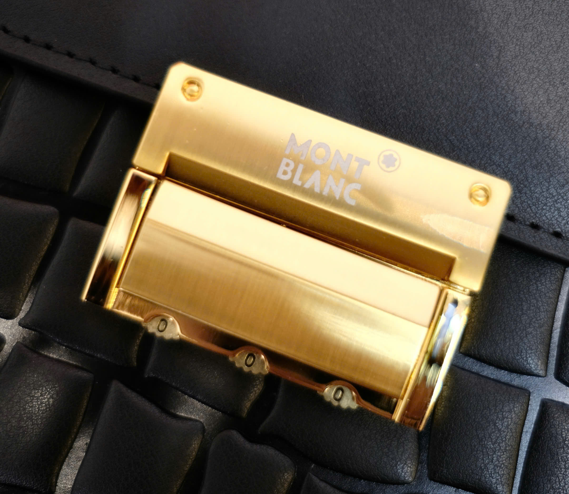 Túi cặp đeo chéo, cầm tay Mont Blanc Đen sần size 38x28x9cm Like Auth DDT