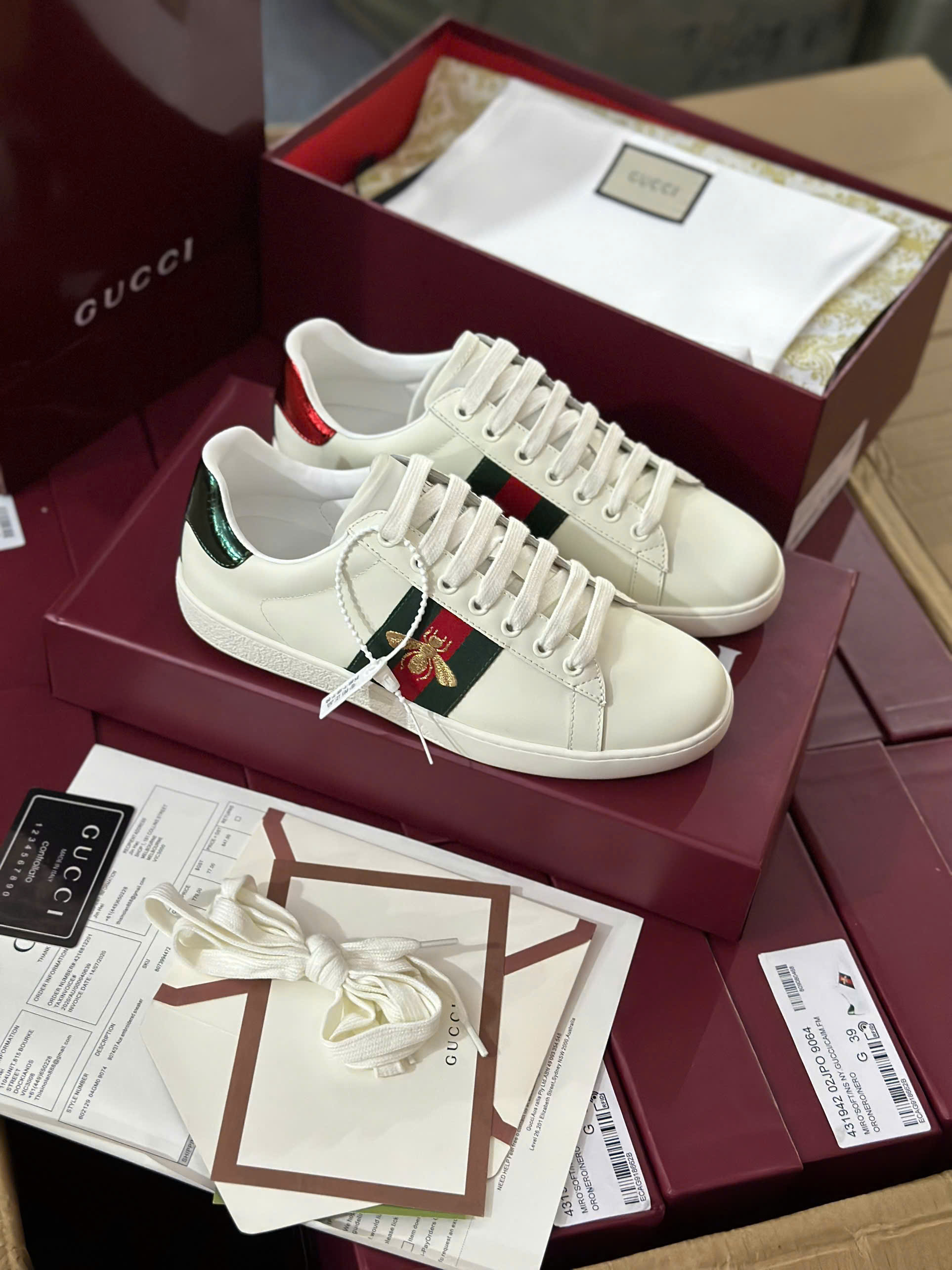 Giày sneaker Gucci GC Trắng kẻ sọc Xanh Đỏ thêu Ong vàng sườn Like Auth fullbox HC