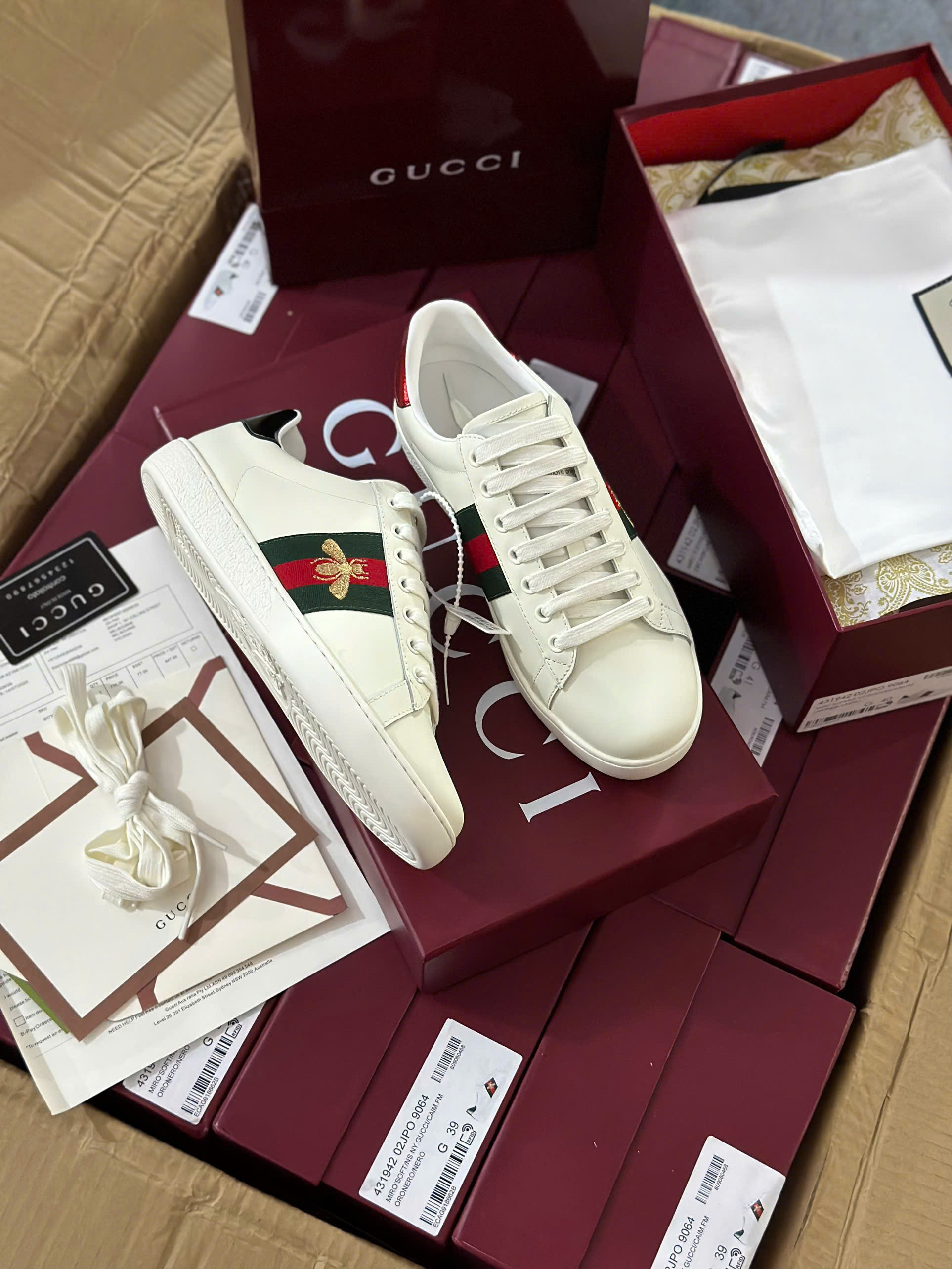 Giày sneaker Gucci GC Trắng kẻ sọc Xanh Đỏ thêu Ong vàng sườn Like Auth fullbox HC