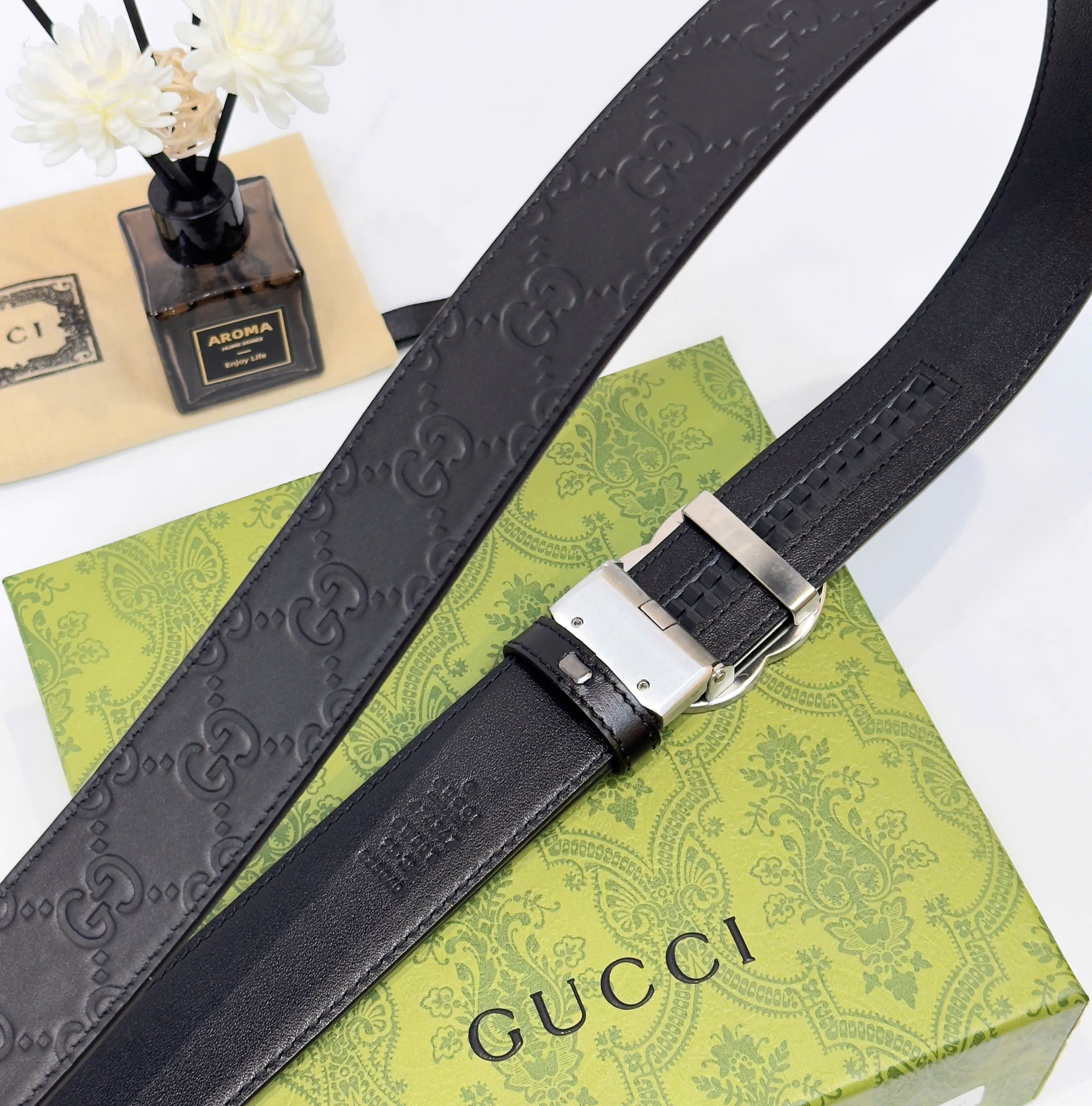 Thắt lưng, belt Gucci GC Đen họa tiết dập chìm mặt logo Bạc đính đá 85-110cm Like Auth fullbox DDT