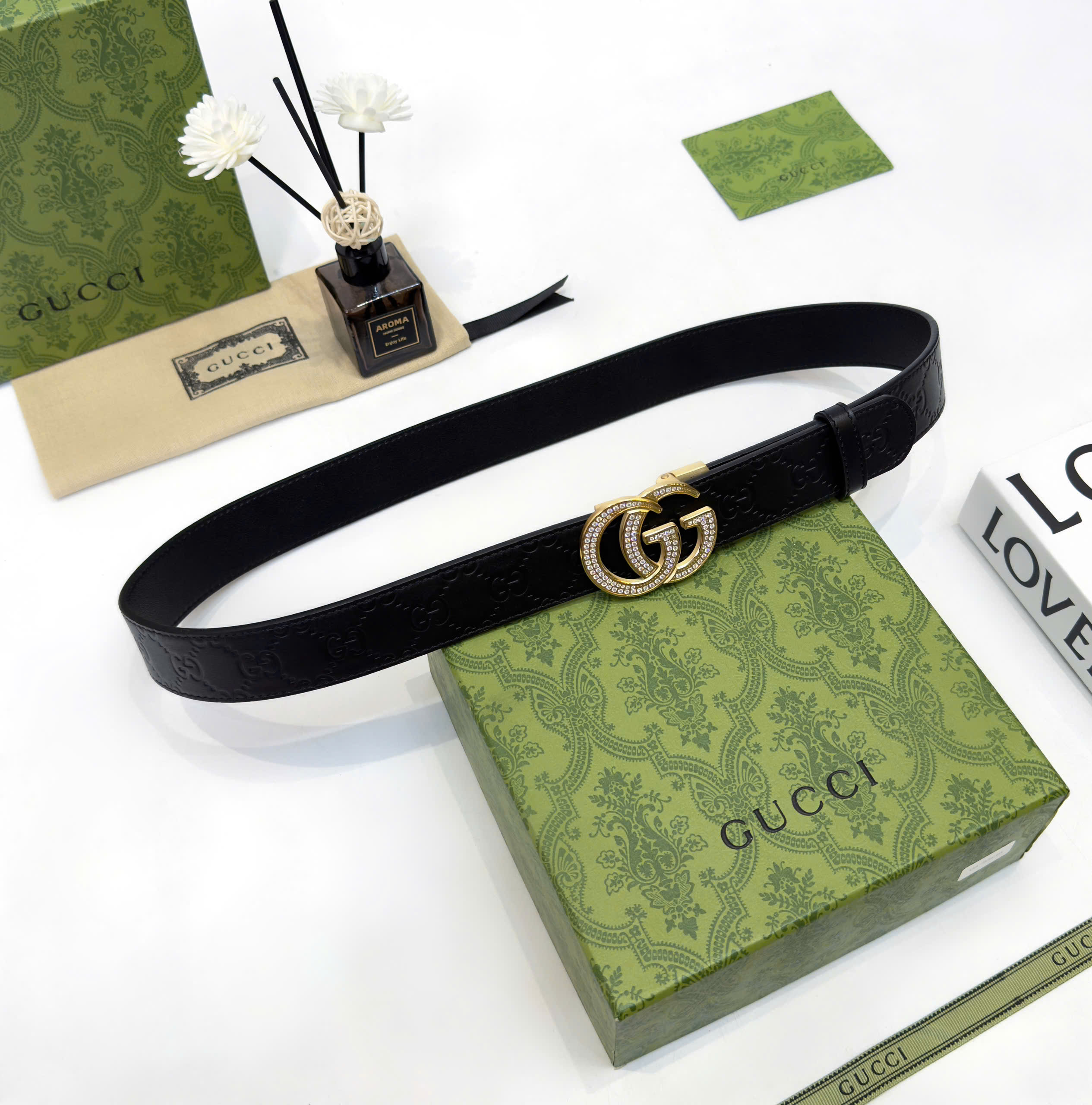 Thắt lưng, belt Gucci GC Đen họa tiết dập chìm mặt logo Vàng đính đá 85-110cm Like Auth fullbox DDT