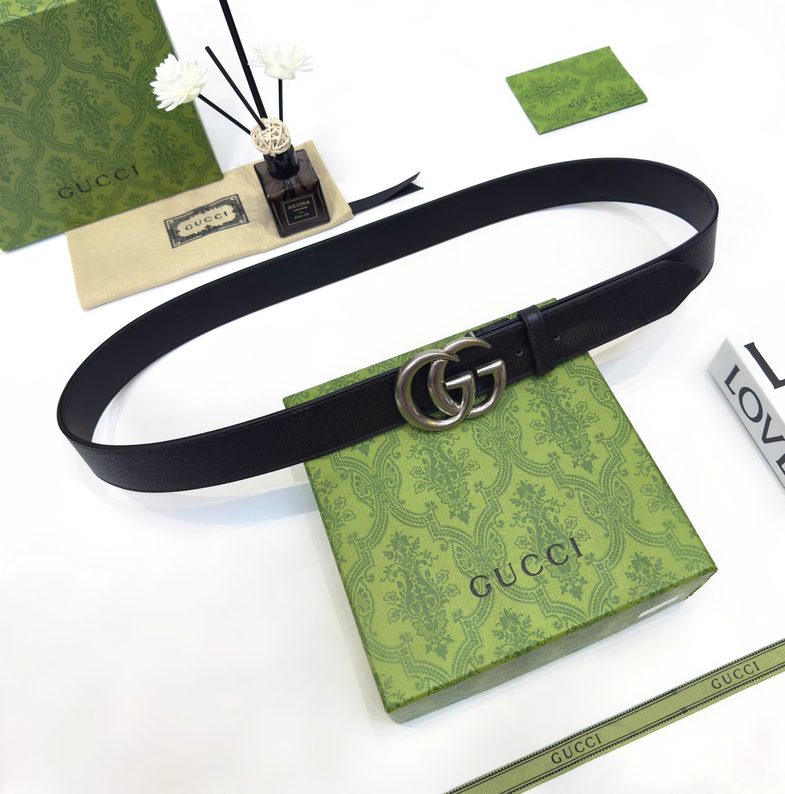 Thắt lưng, belt Gucci GC Đen mặt logo Bạc trơn 85-110cm Like Auth fullbox DDT
