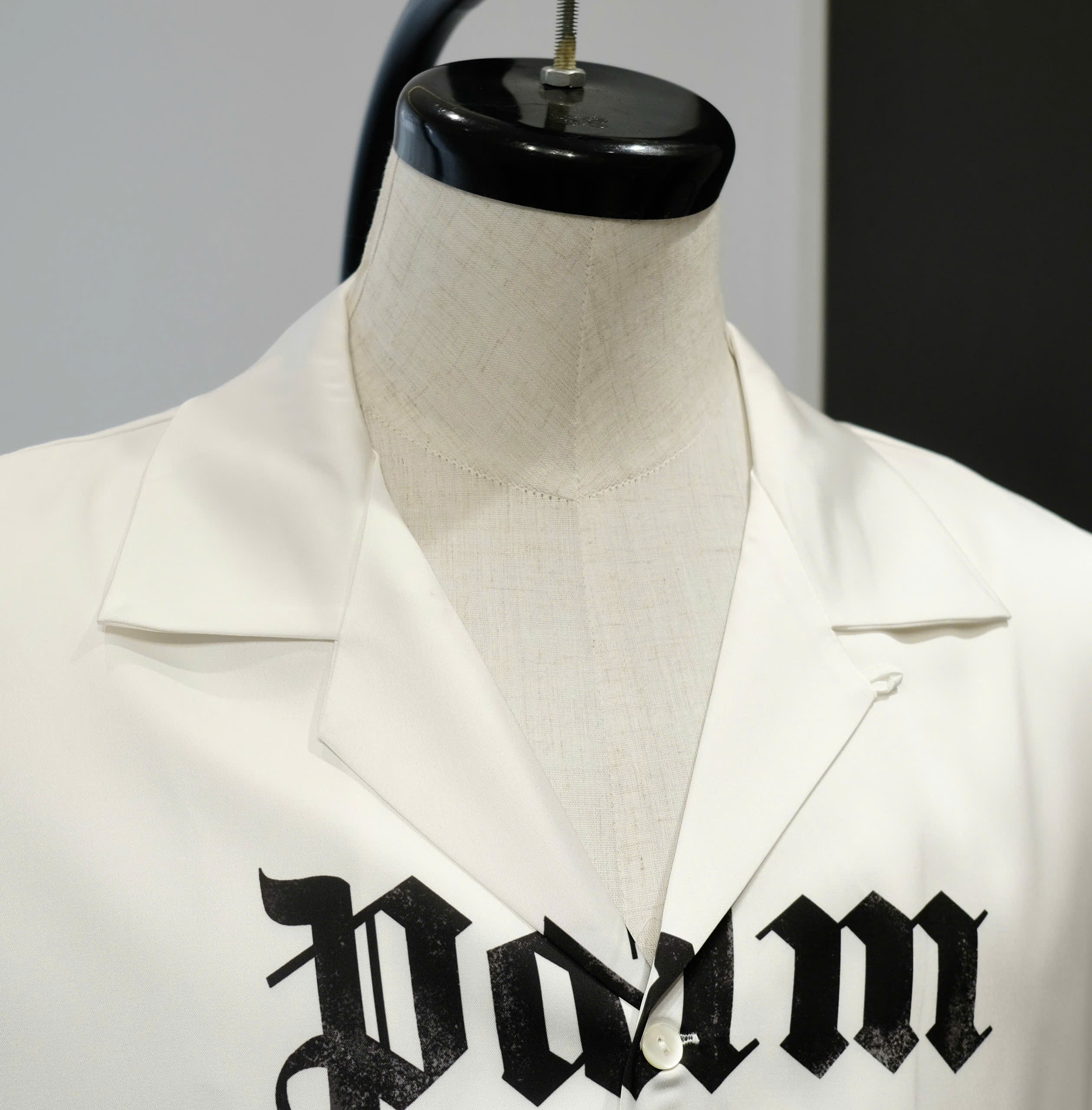 Bộ, set lụa hè Palm Angel Trắng họa tiết thiên thần Like Auth DDT