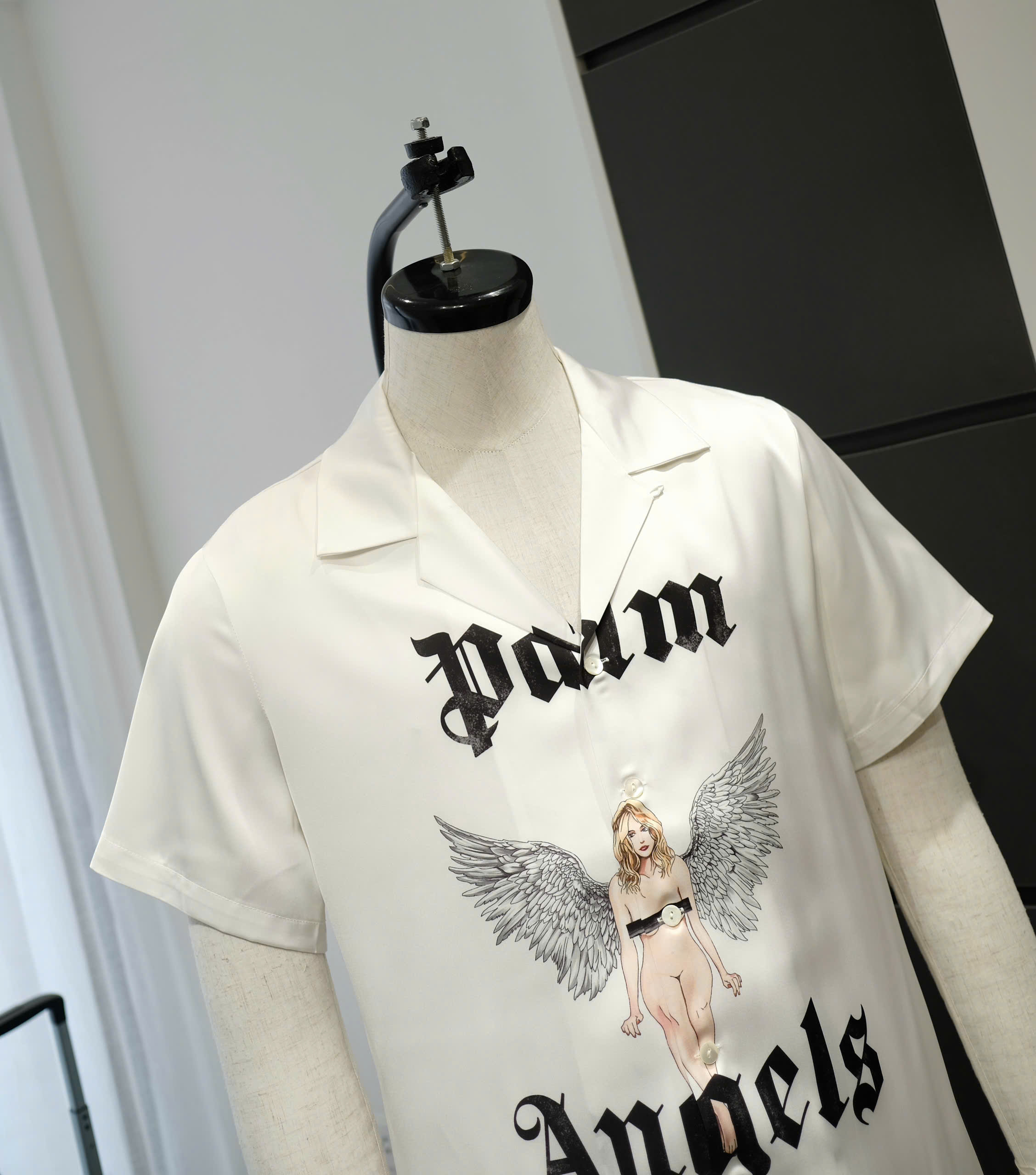 Bộ, set lụa hè Palm Angel Trắng họa tiết thiên thần Like Auth DDT