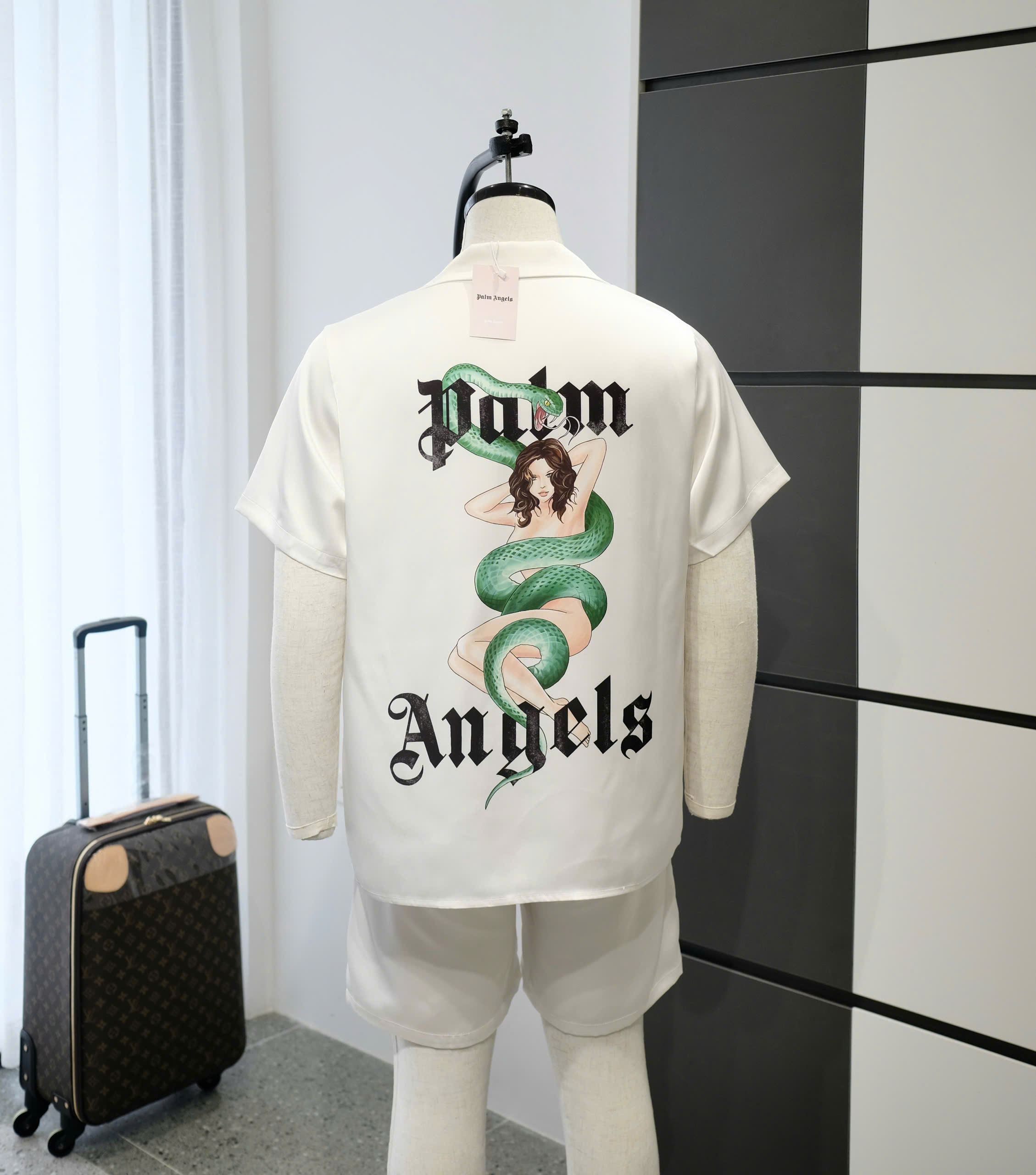 Bộ, set lụa hè Palm Angel Trắng họa tiết thiên thần Like Auth DDT