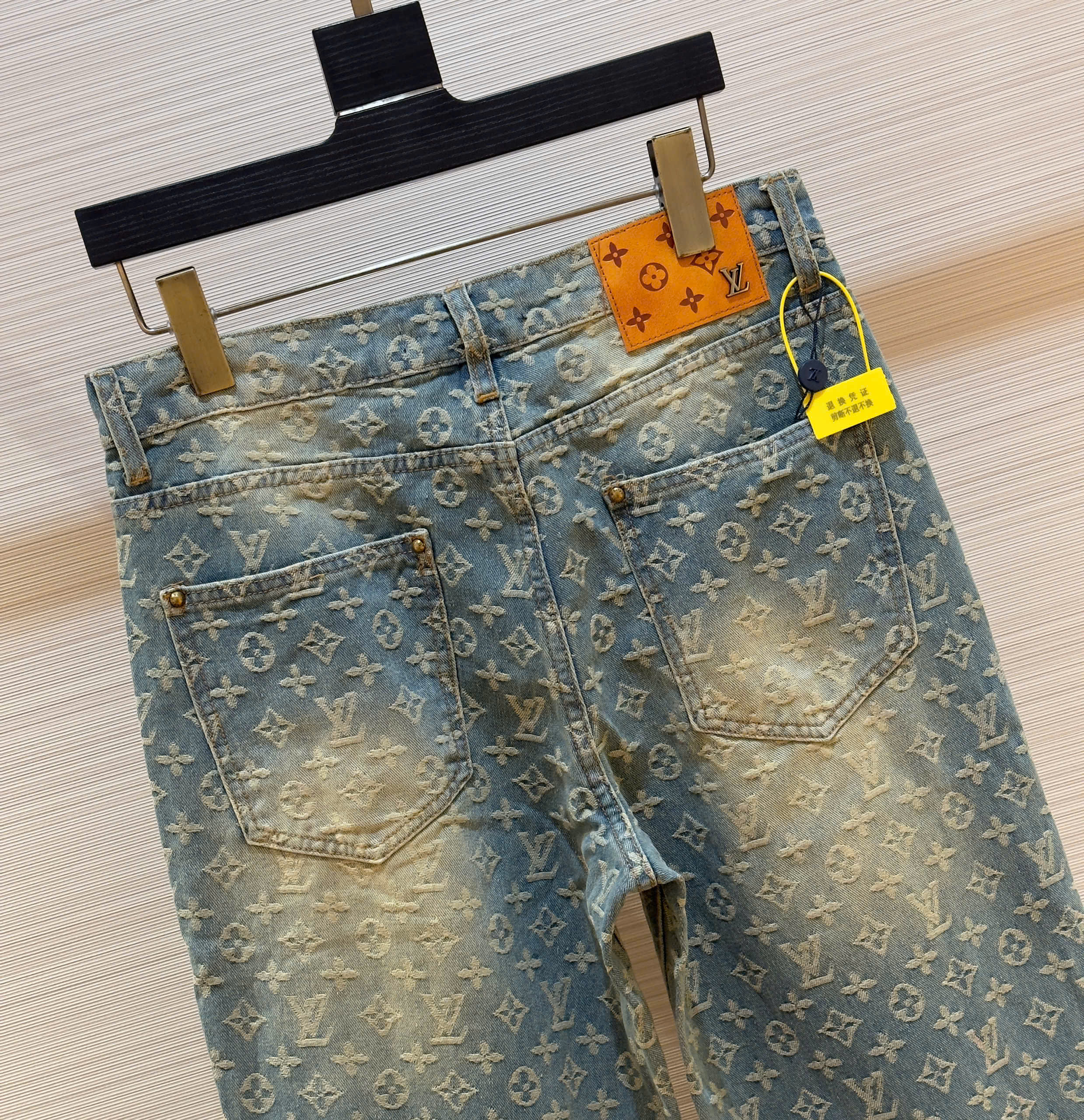 Quần jean suông Louis Vuitton LV Xanh rêu bạc họa tiết hoa vân logo rách mài full Like Auth DDT
