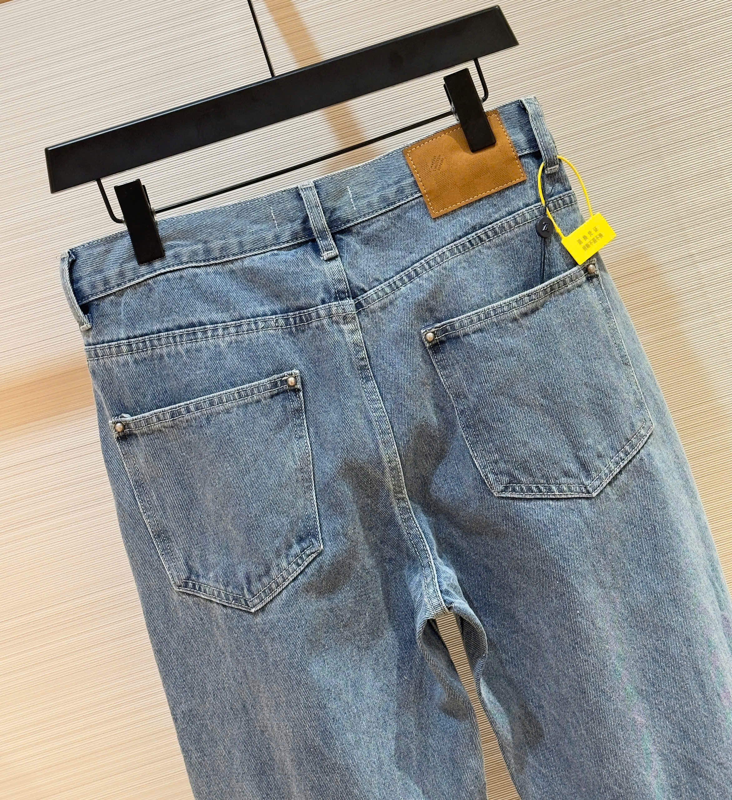 Quần jean suông Louis Vuitton LV Xanh họa tiết hoa vân rách xù ống Like Auth DDT