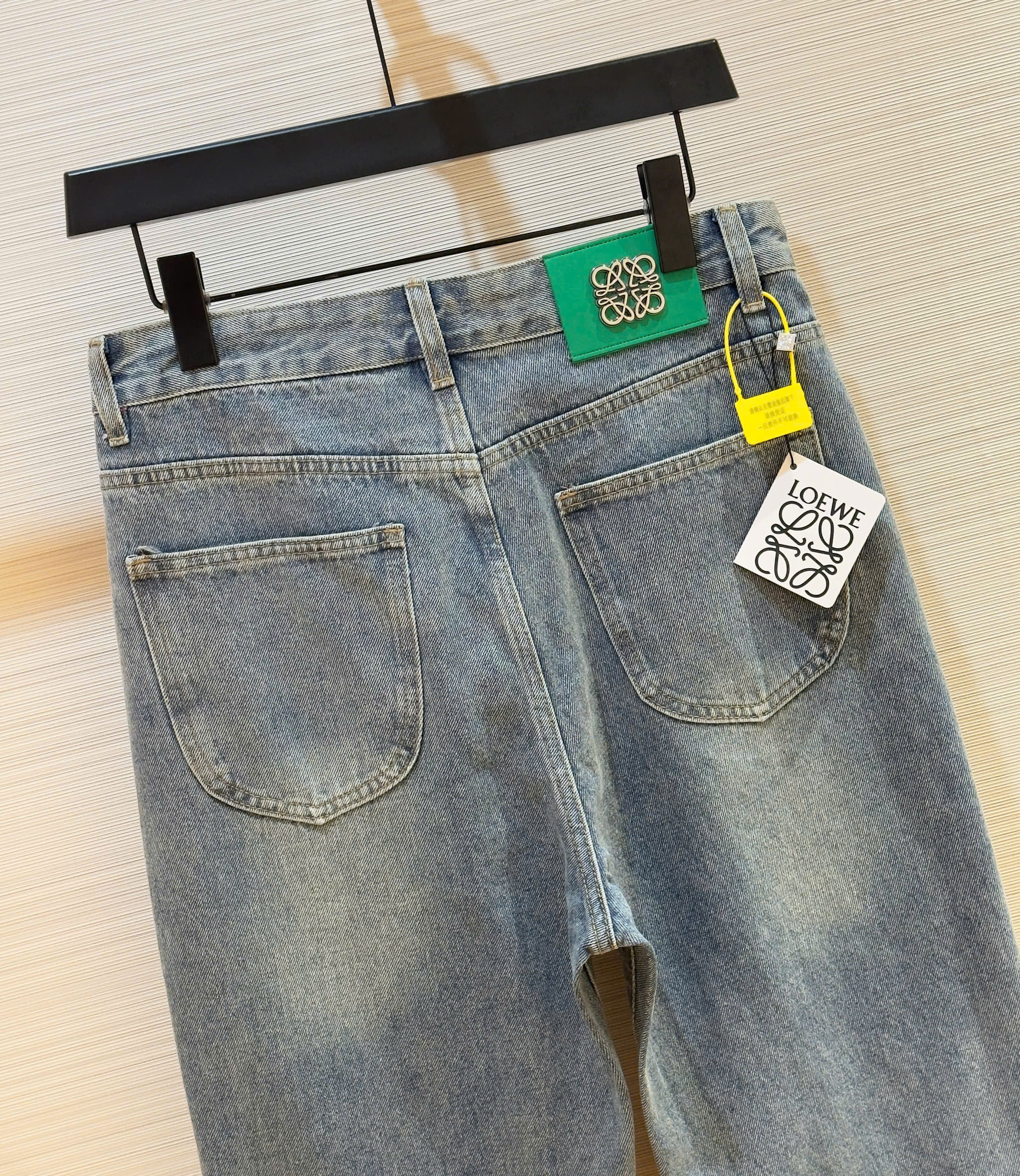 Quần jean suông Loewe Xanh logo gối Like Auth DDT