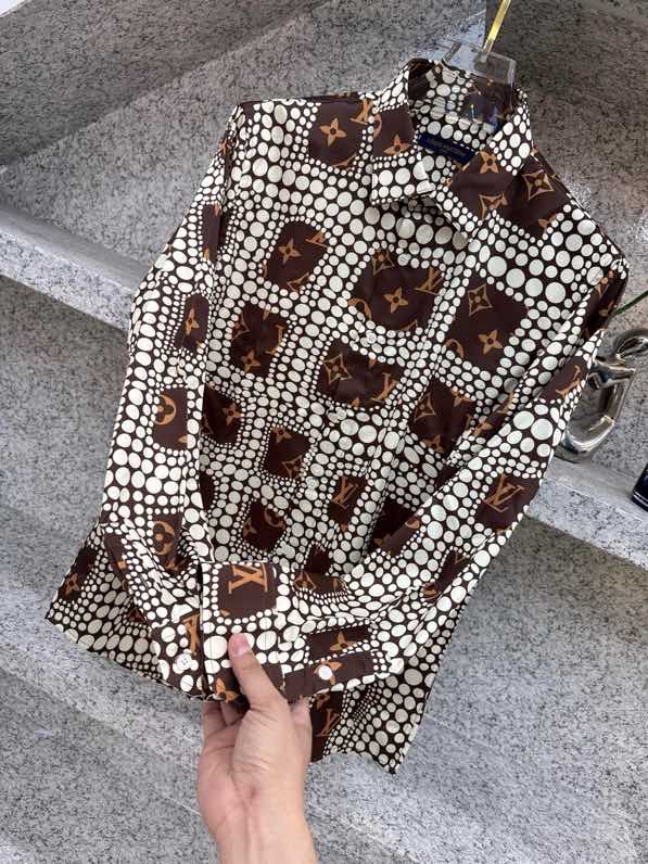 Áo sơ mi dài tay Louis Vuitton LV Nâu họa tiết hoa vân phối chấm bi Trắng Like Auth VTN