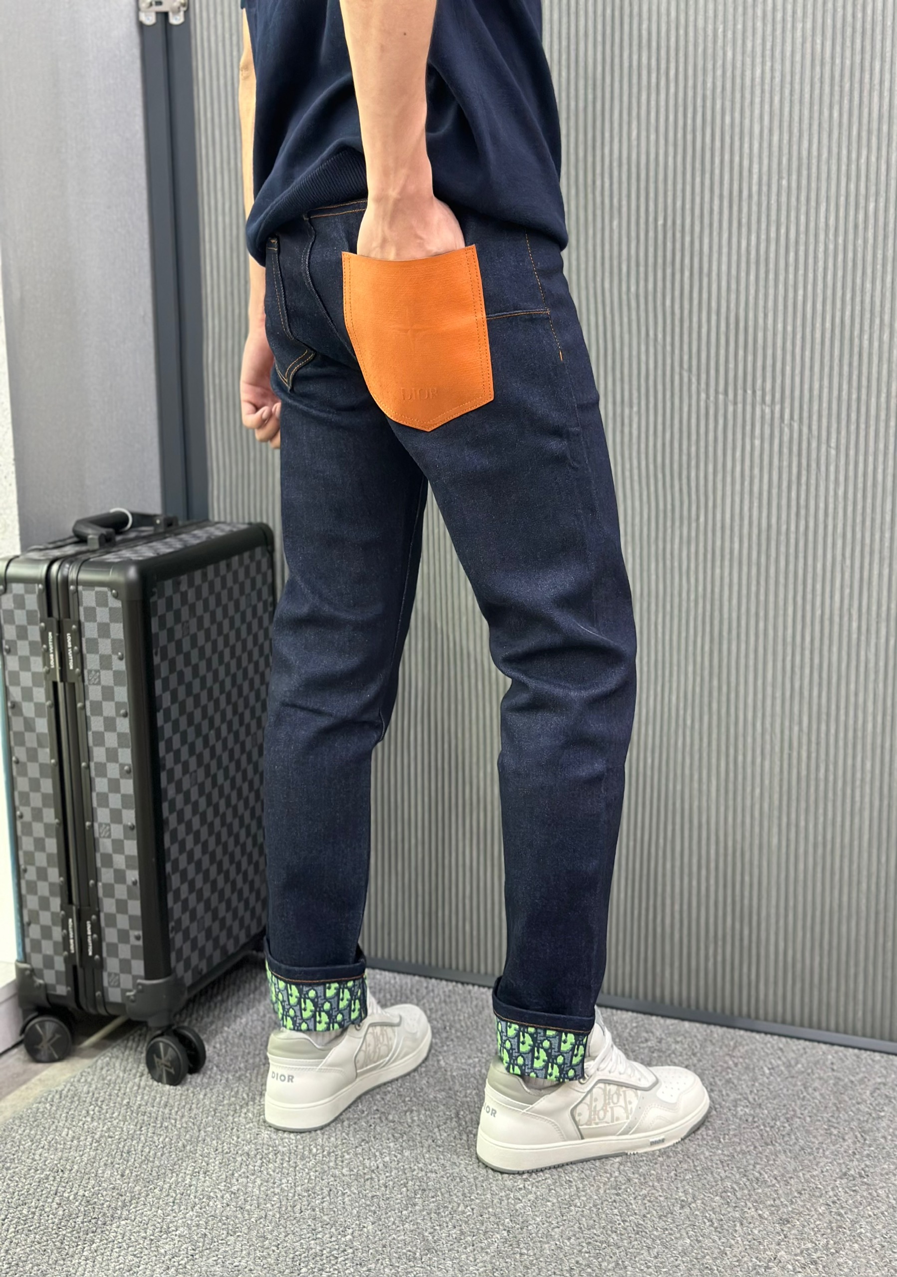 Quần Jean Dior CD Xanh than túi da Nâu họa tiết gấu Like Auth VTN