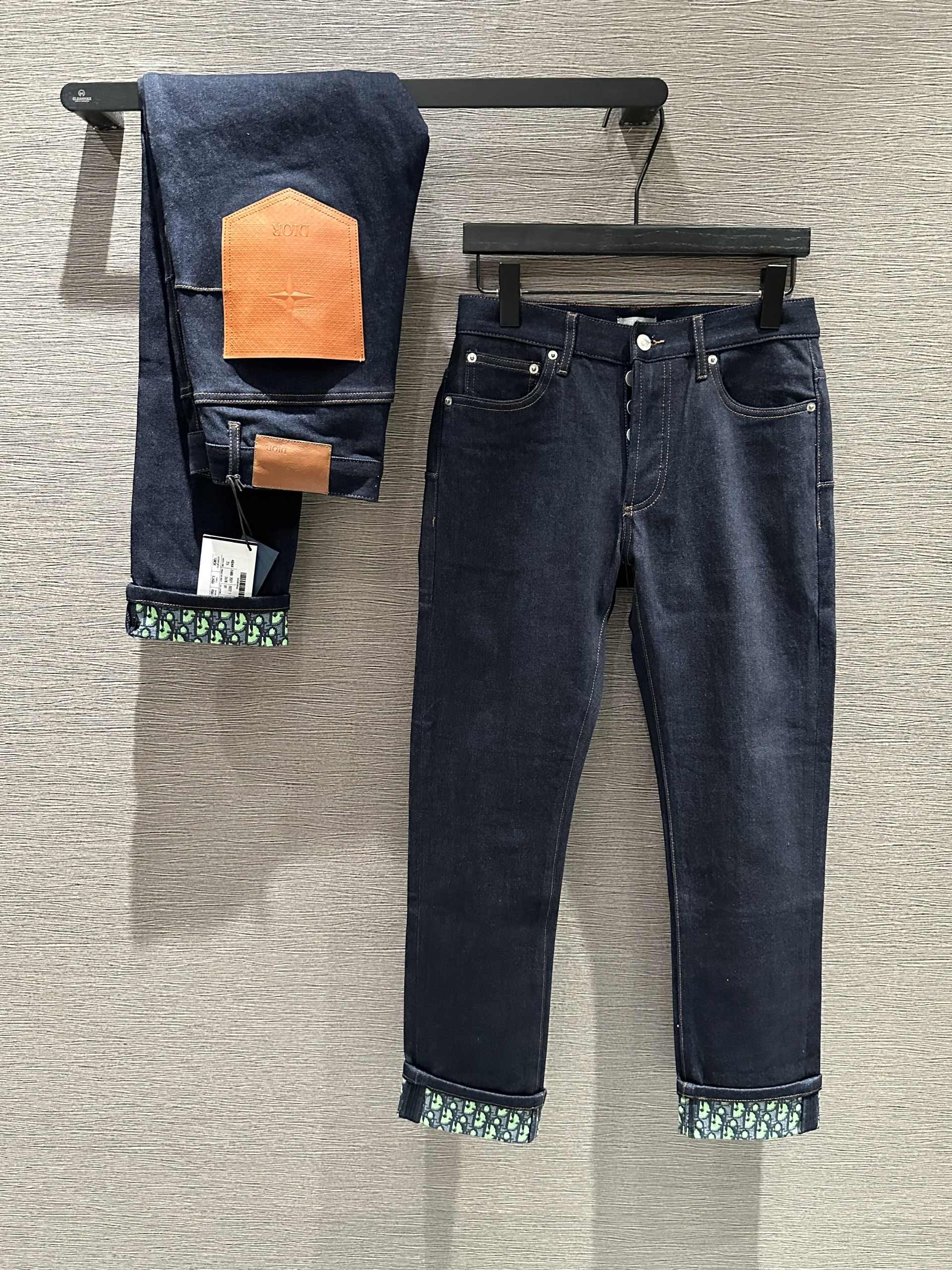 Quần Jean Dior CD Xanh than túi da Nâu họa tiết gấu Like Auth VTN