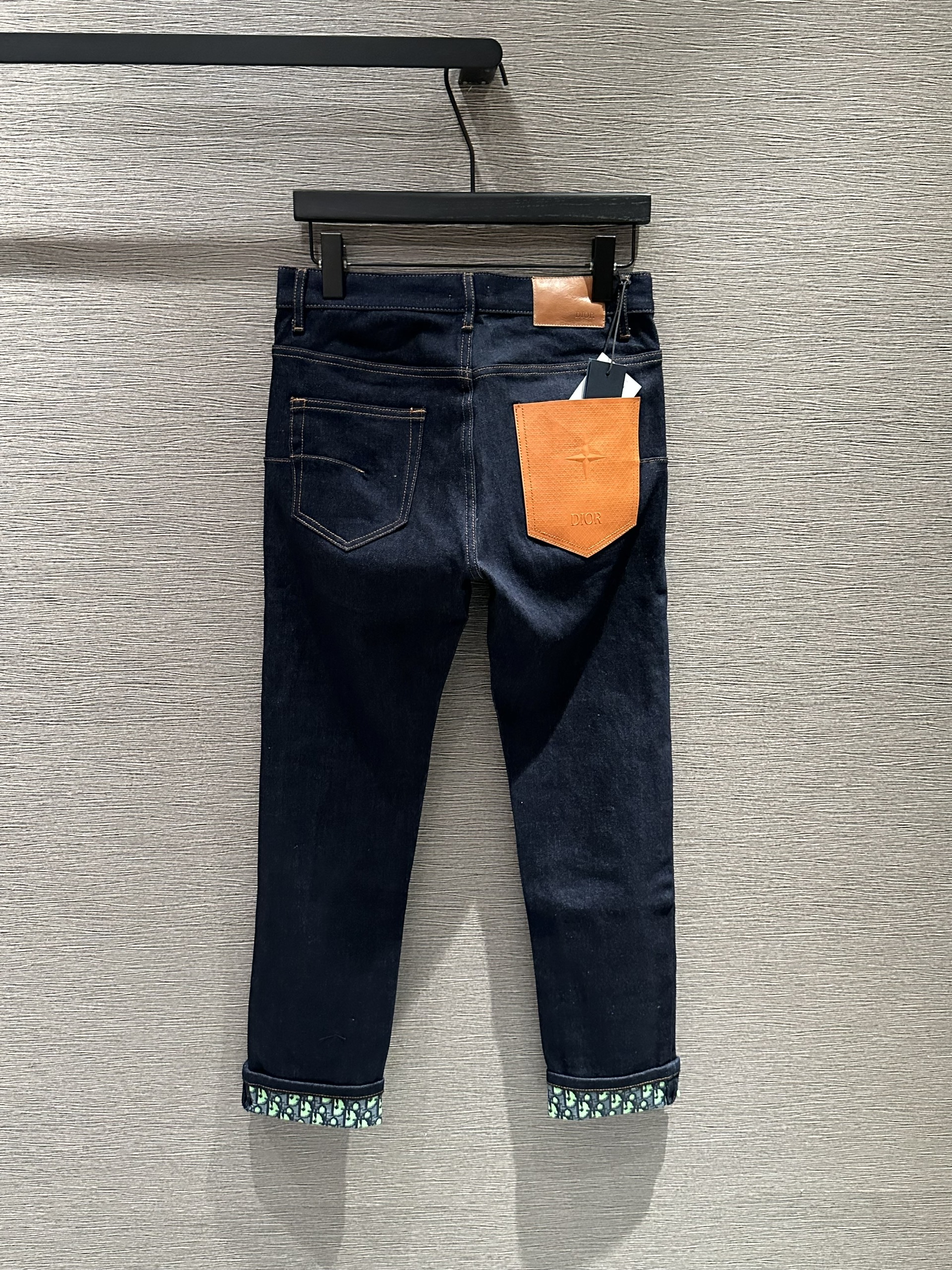 Quần Jean Dior CD Xanh than túi da Nâu họa tiết gấu Like Auth VTN