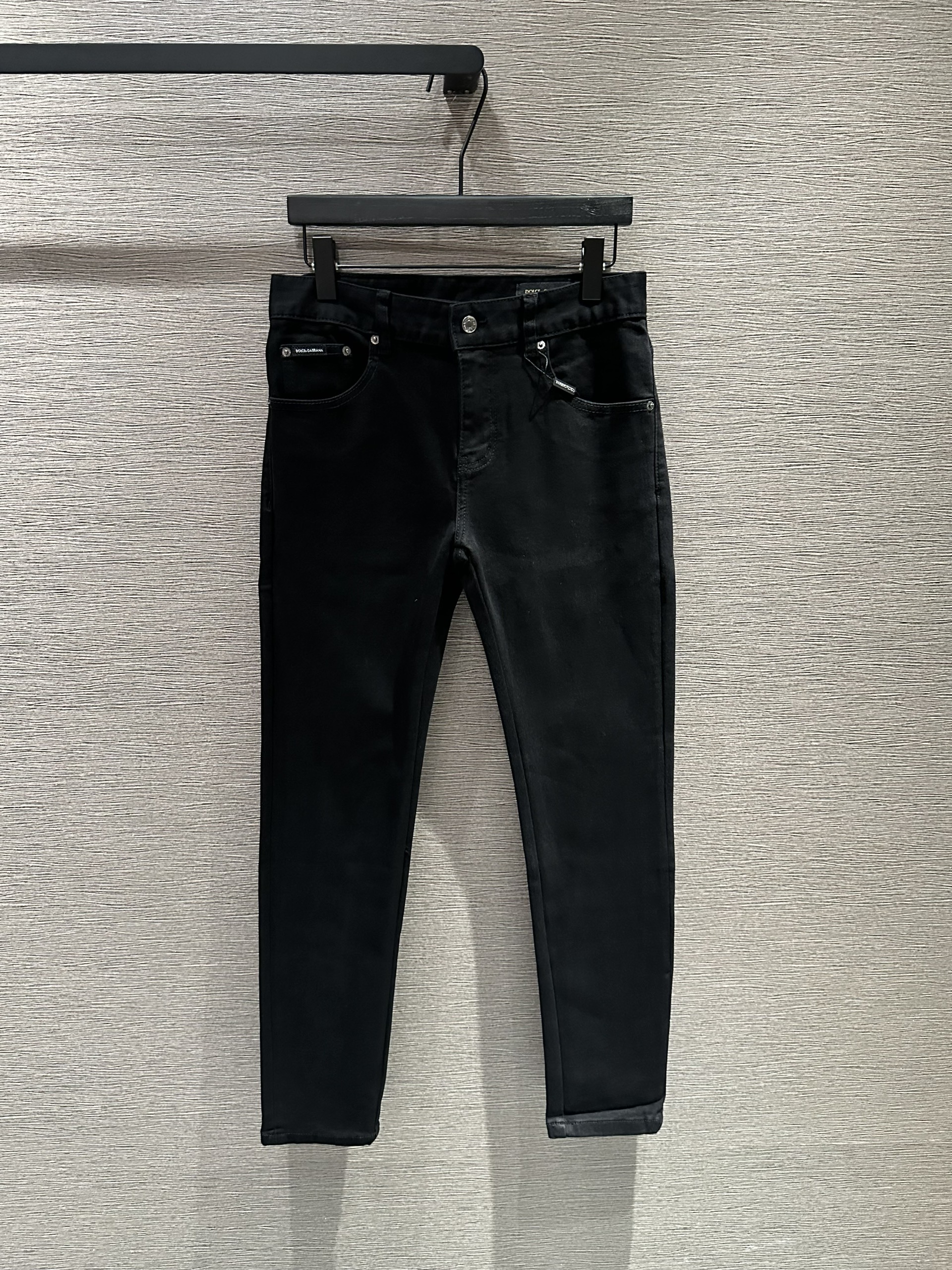 Quần jean Dolce Gabbana DG Đen logo thêu túi sau Like Auth VTN