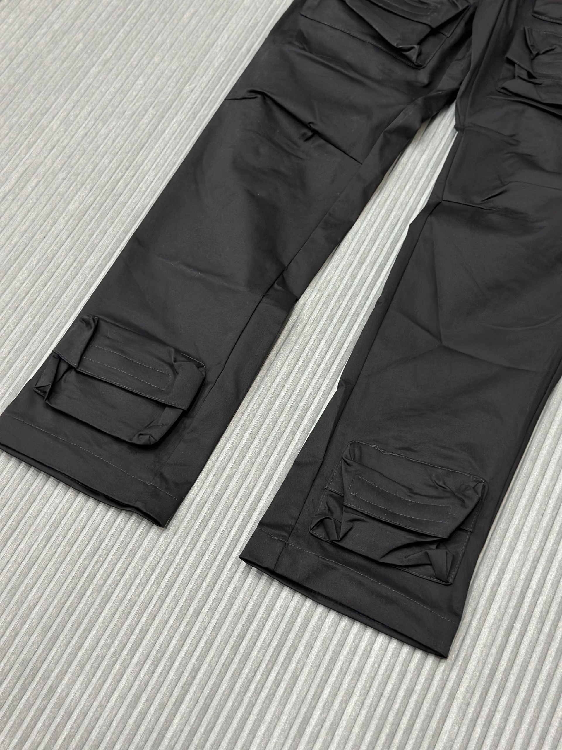 Quần dài Jogger Đen túi hộp Like Auth VTN