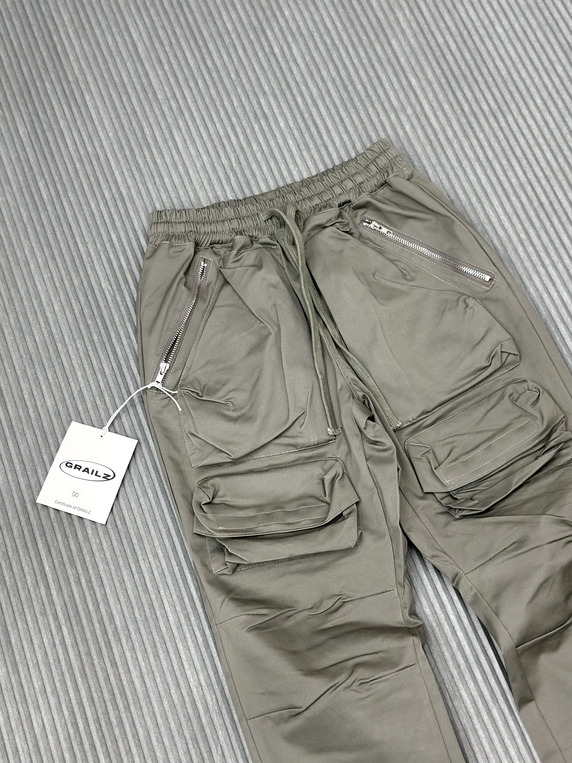 Quần dài Jogger Xám túi hộp Like Auth VTN