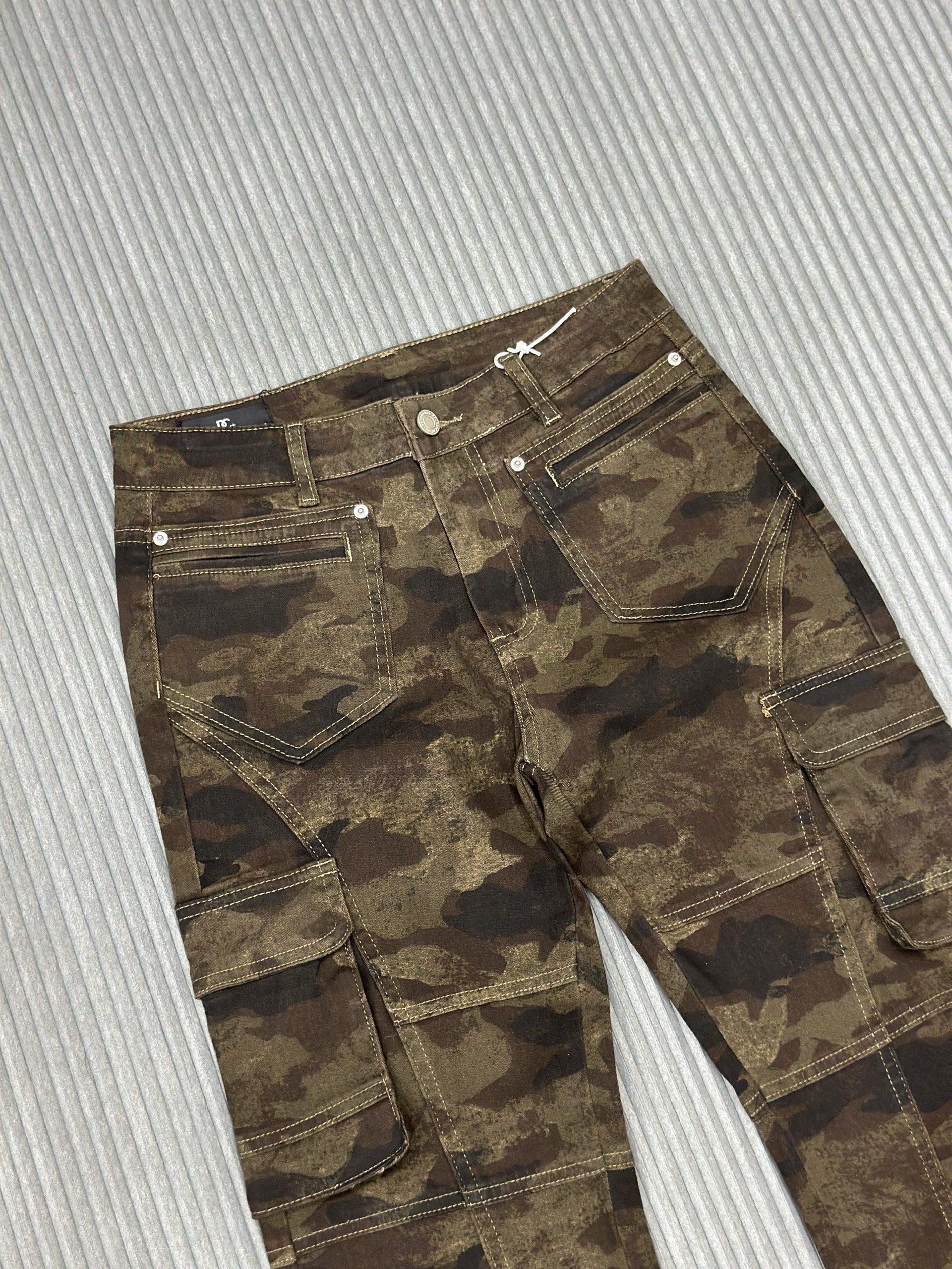 Quần dài ống xuông loe Nâu họa tiết dằn di Like Auth VTN