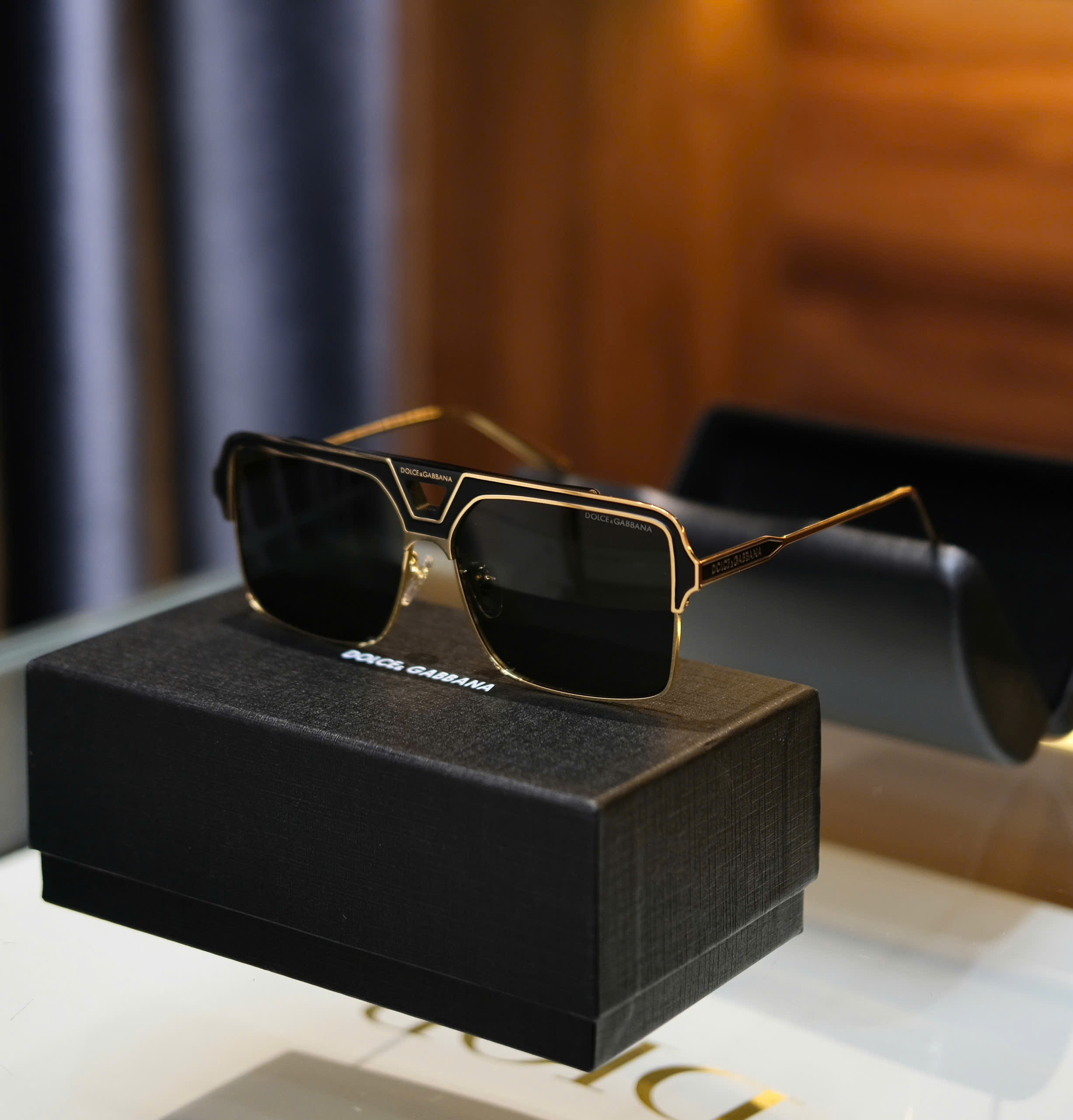 Kính mắt thời trang Dolce Gabbana DG Đen viền Vàng Like Auth DDT