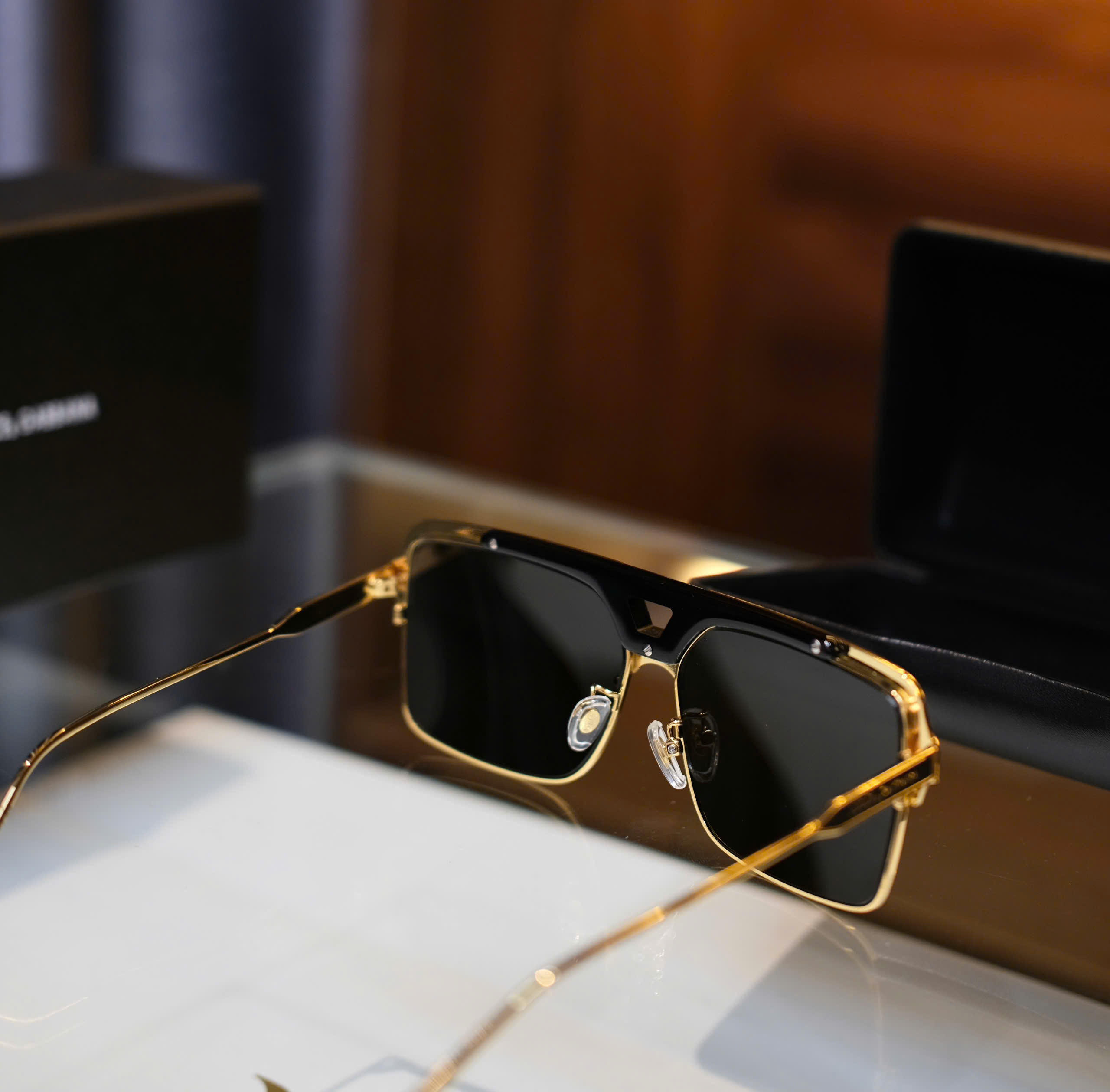 Kính mắt thời trang Dolce Gabbana DG Đen viền Vàng Like Auth DDT