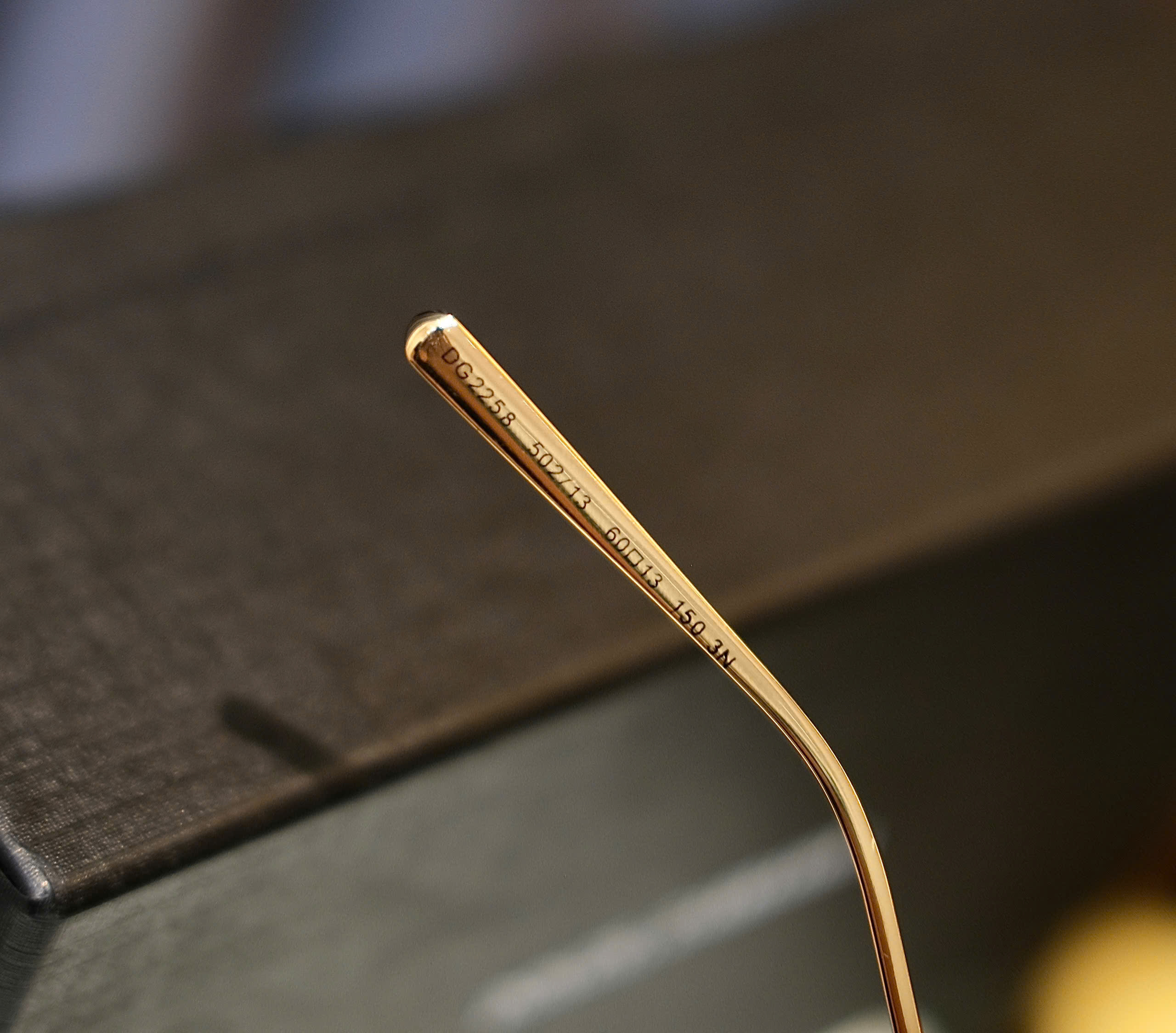 Kính mắt thời trang Dolce Gabbana DG Đen viền Vàng Like Auth DDT