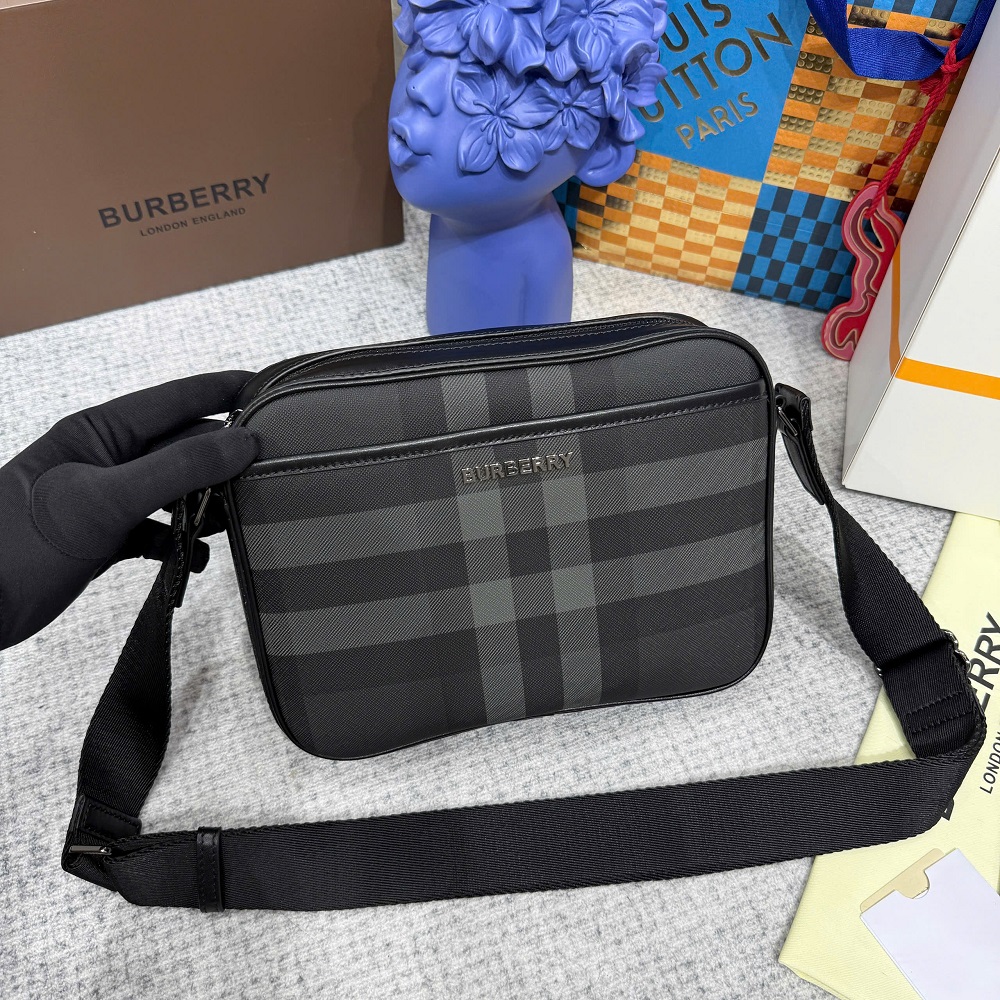 Túi đeo chéo Burberry BBR Đen kẻ sọc Xám basic size 25.5x18.5x5.5cm Like Auth on web fullbox bill thẻ PLD