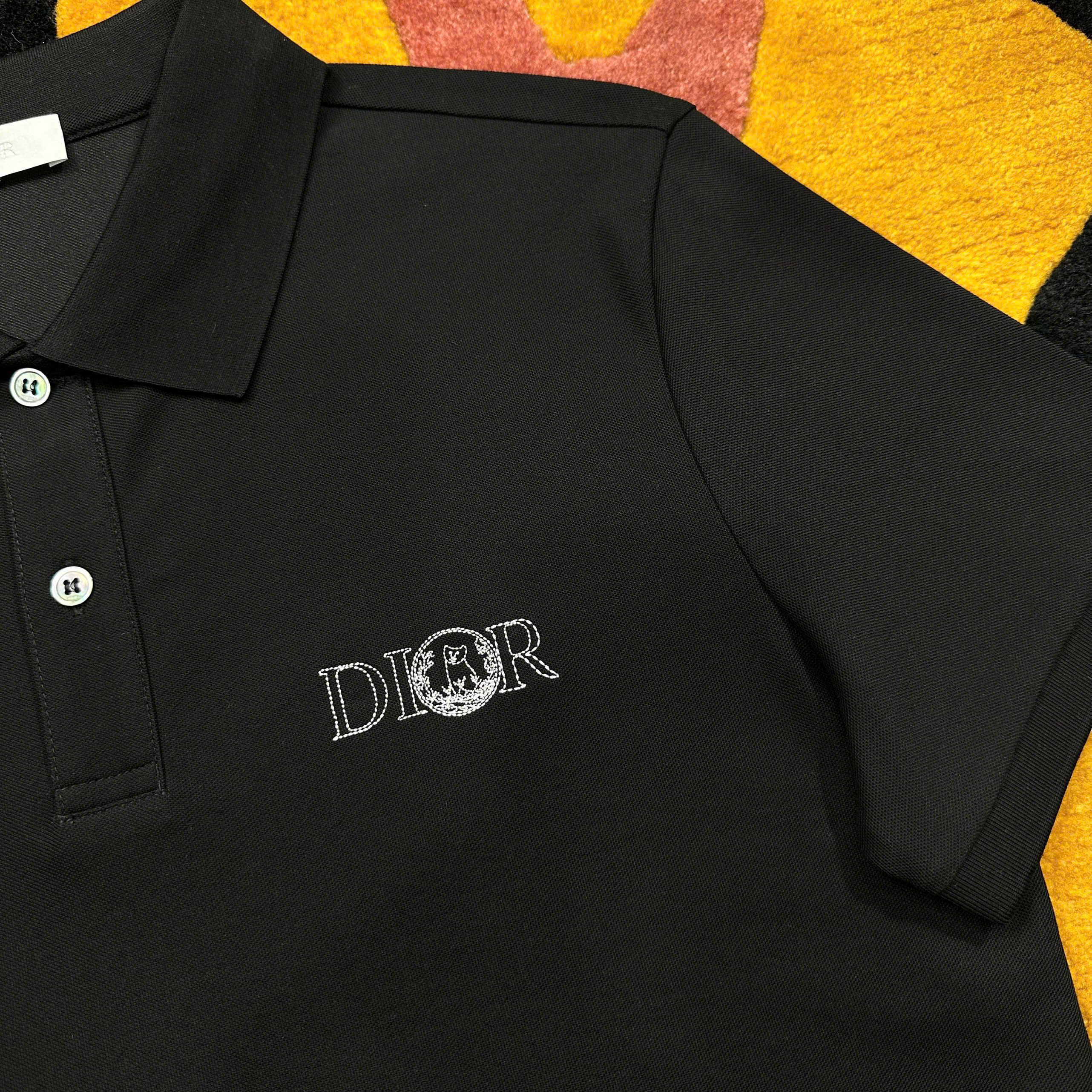 Áo polo Dior CD Đen logo chữ chỉ thêu ngực Like Auth MK
