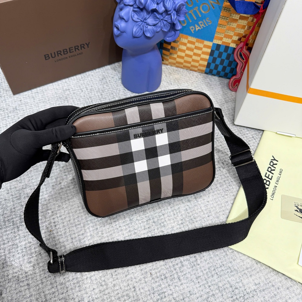 Túi đeo chéo Burberry BBR Nâu kẻ sọc Đen Trắng basic size 25.5x18.5x5.5cm Like Auth on web fullbox bill thẻ PLD