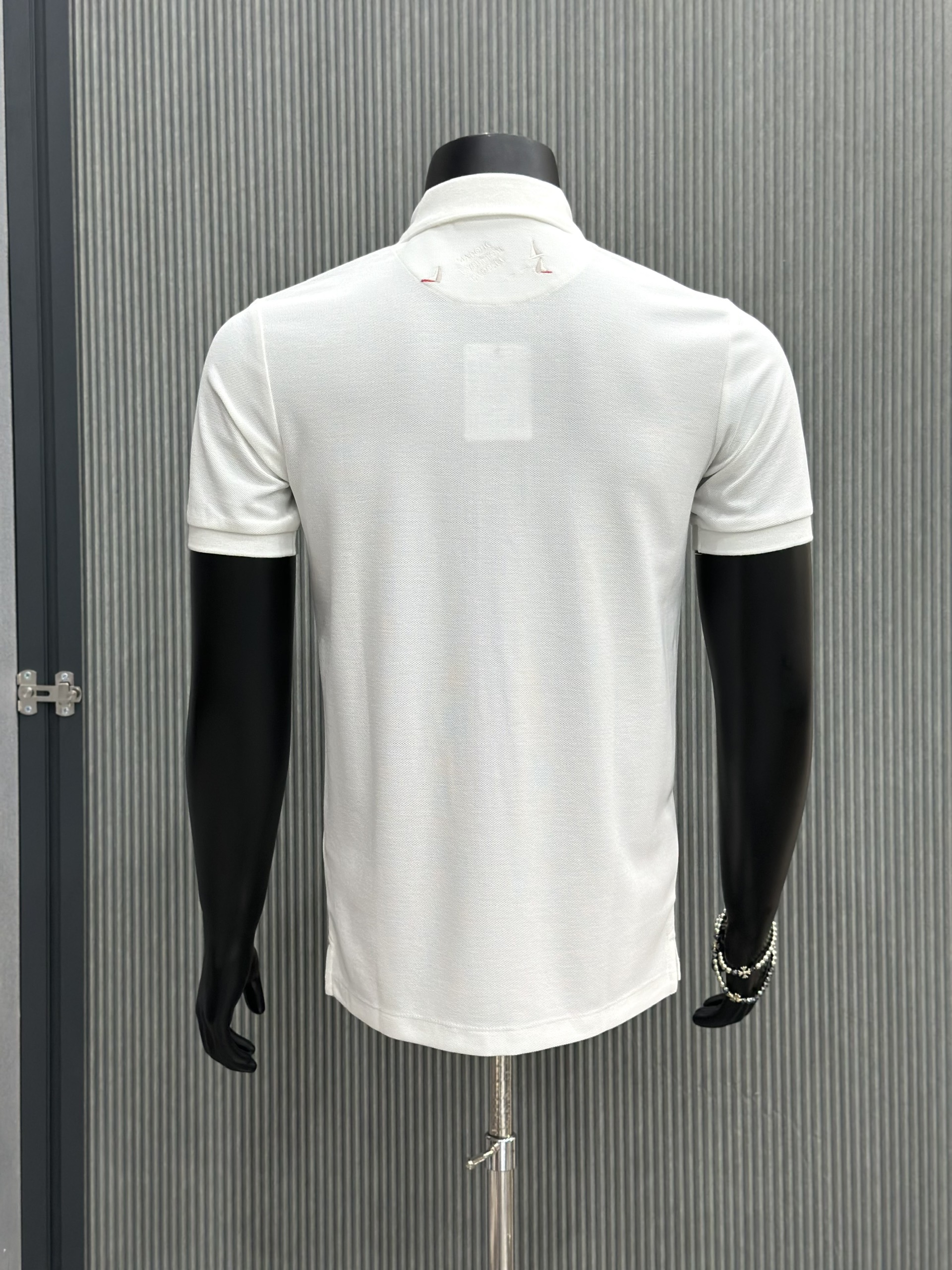 Áo polo Louis Vuitton LV Trắng logo chữ du thuyền thêu ngực Like Auth VTN