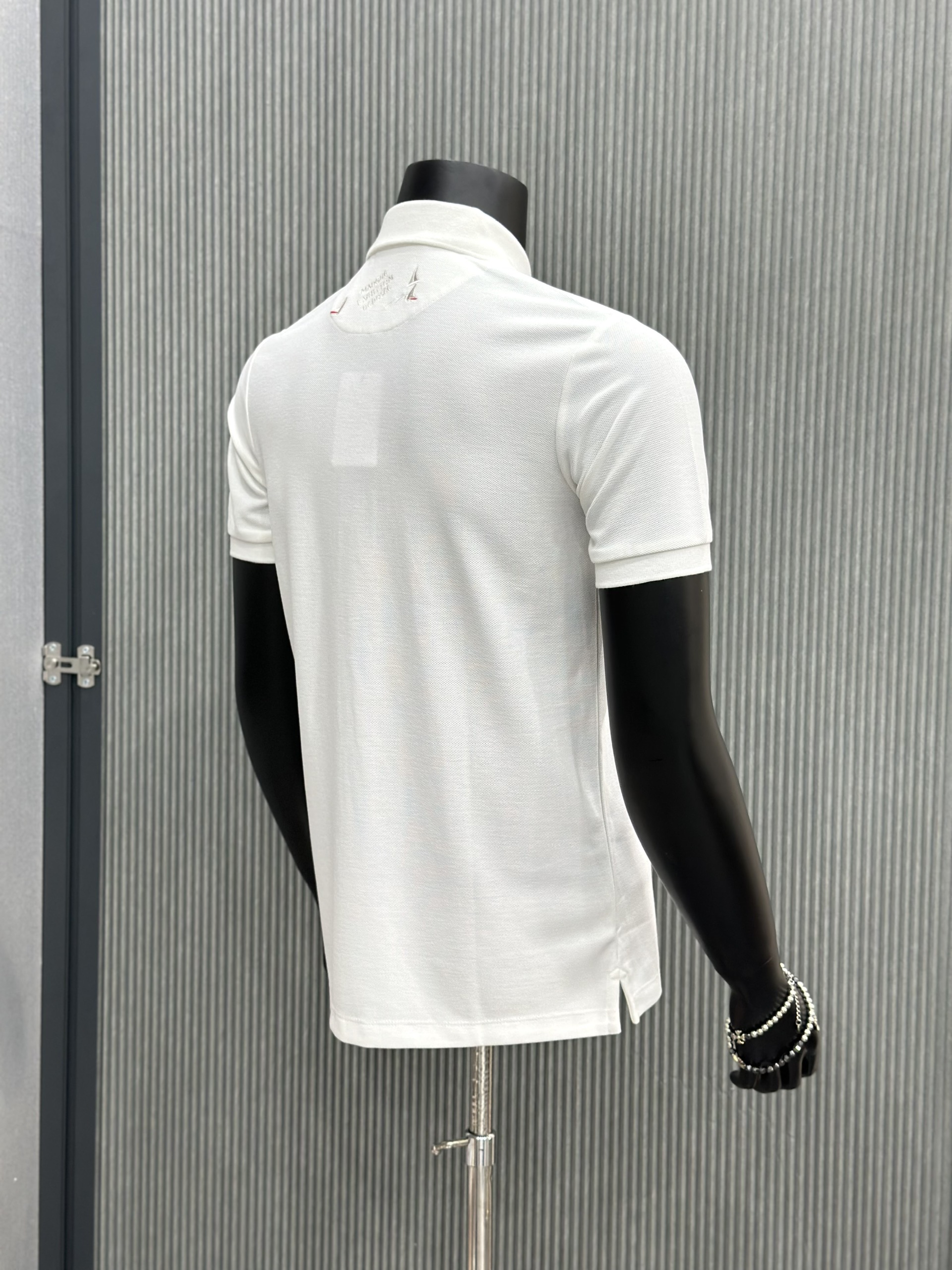 Áo polo Louis Vuitton LV Trắng logo chữ du thuyền thêu ngực Like Auth VTN