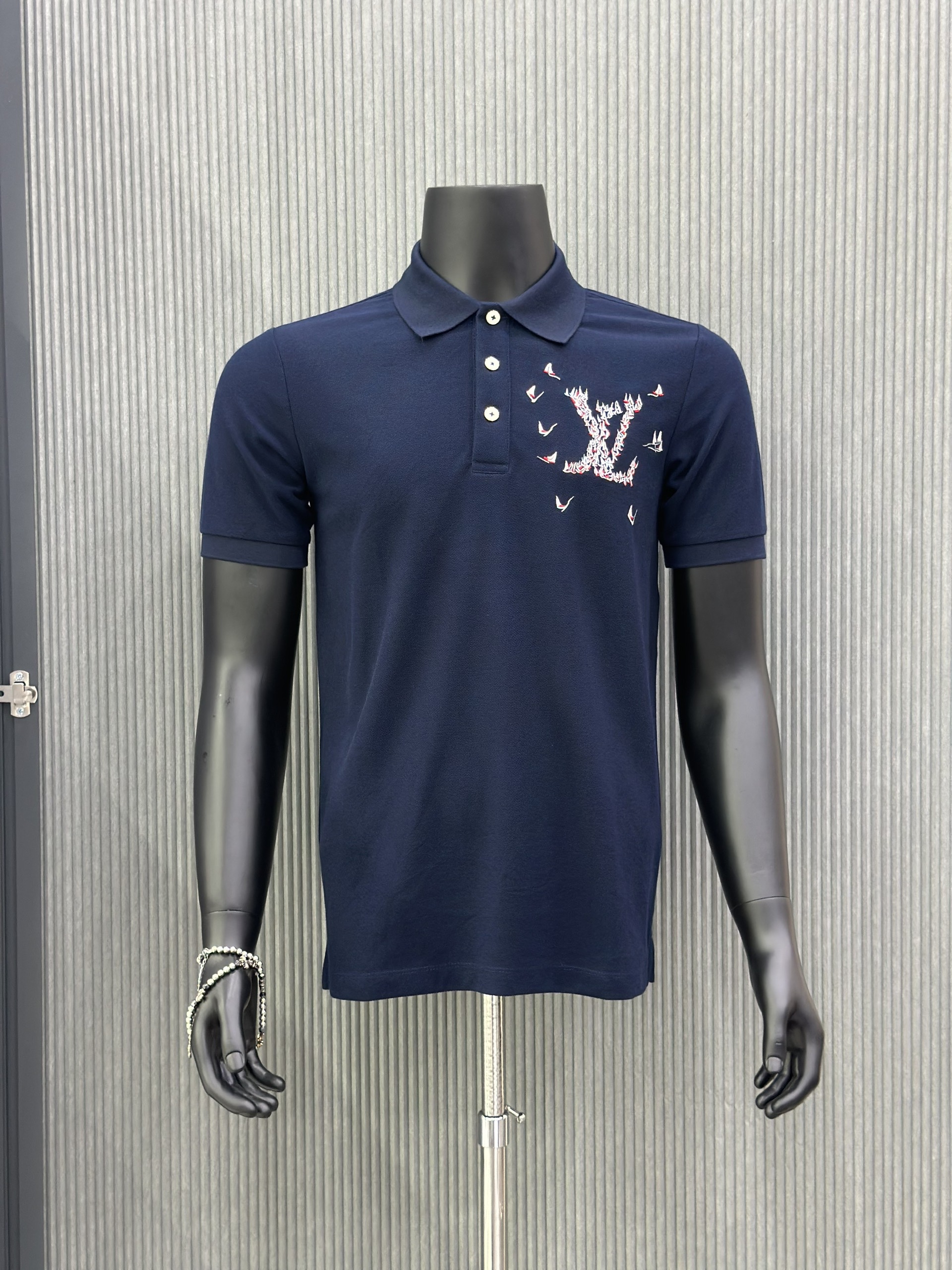 Áo polo Louis Vuitton LV Xanh than logo chữ du thuyền thêu ngực Like Auth VTN