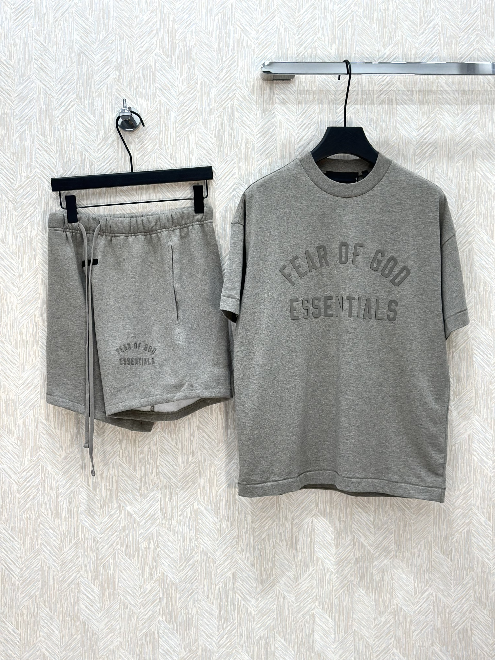 Bộ, Set hè Essentials Xám logo chữ Xám Like Auth on web VTN