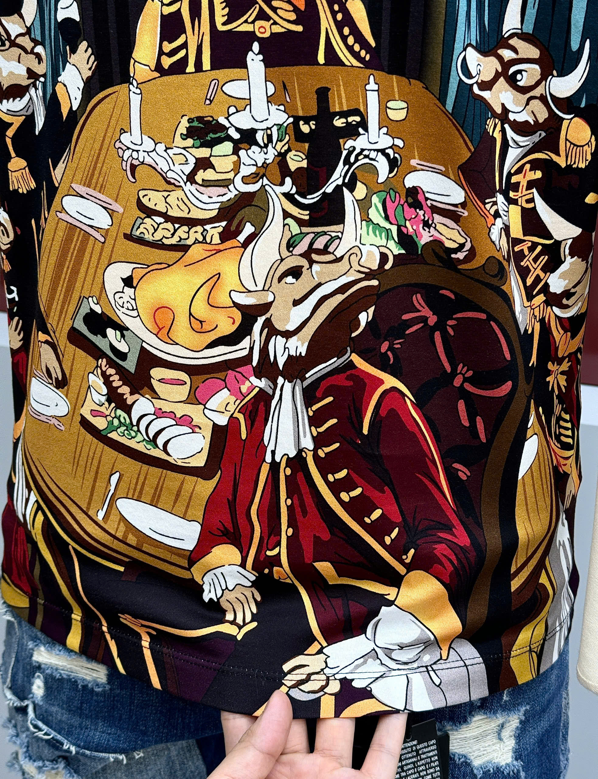 Áo phông T-shirt Dolce Gabbana DG họa tiết bàn tiệc Like Auth MK