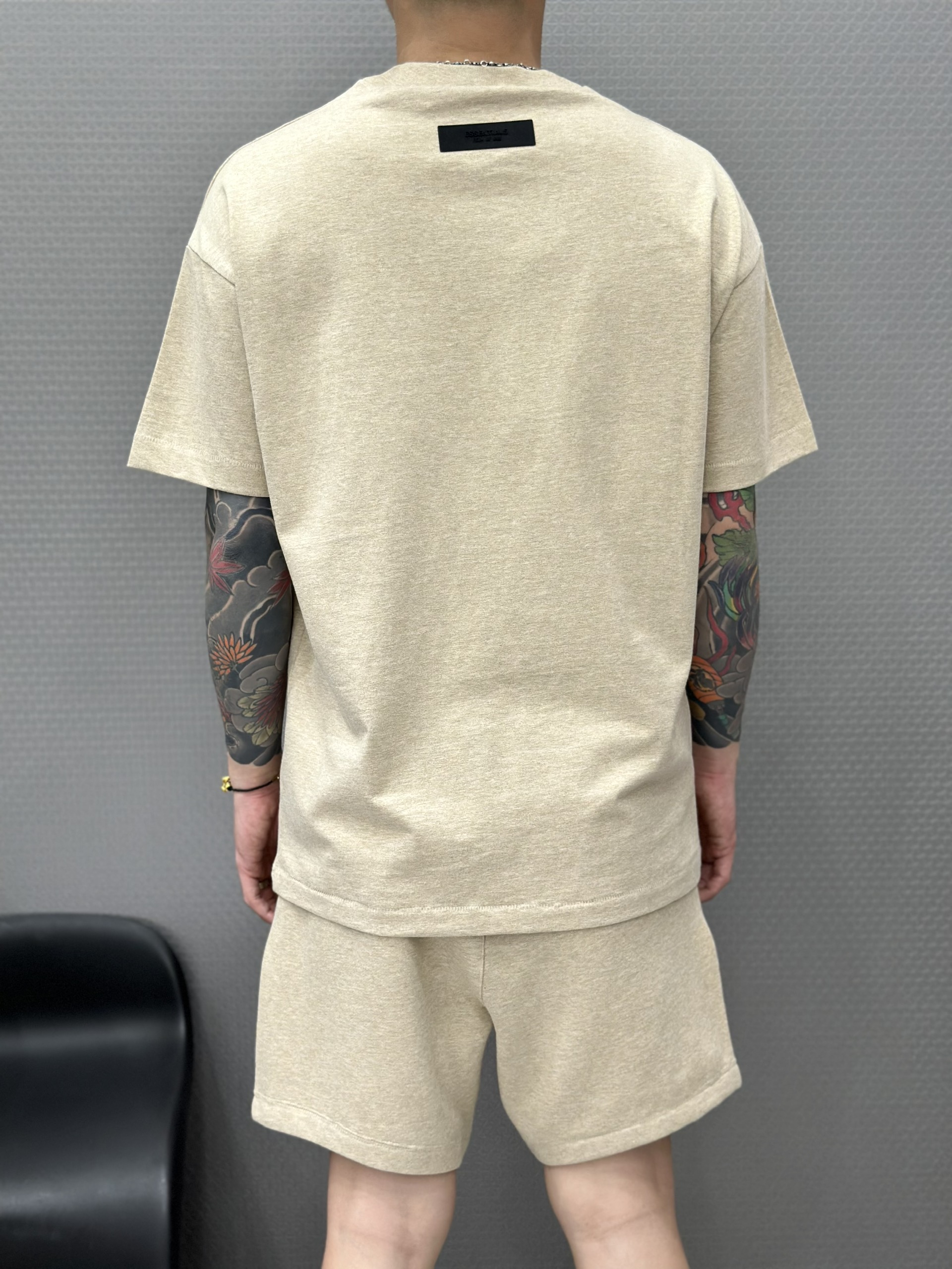 Bộ, Set hè Essentials Be logo chữ nổi Like Auth on web VTN