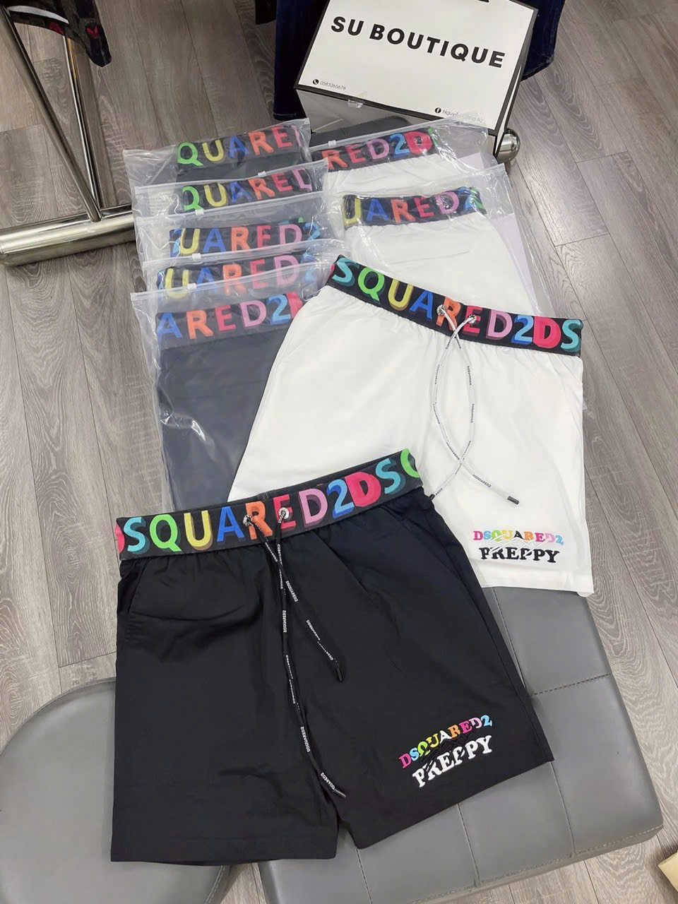 Quần short gió Dsquared2 DSQ2 logo chữ màu sắc cạp Like Auth MK