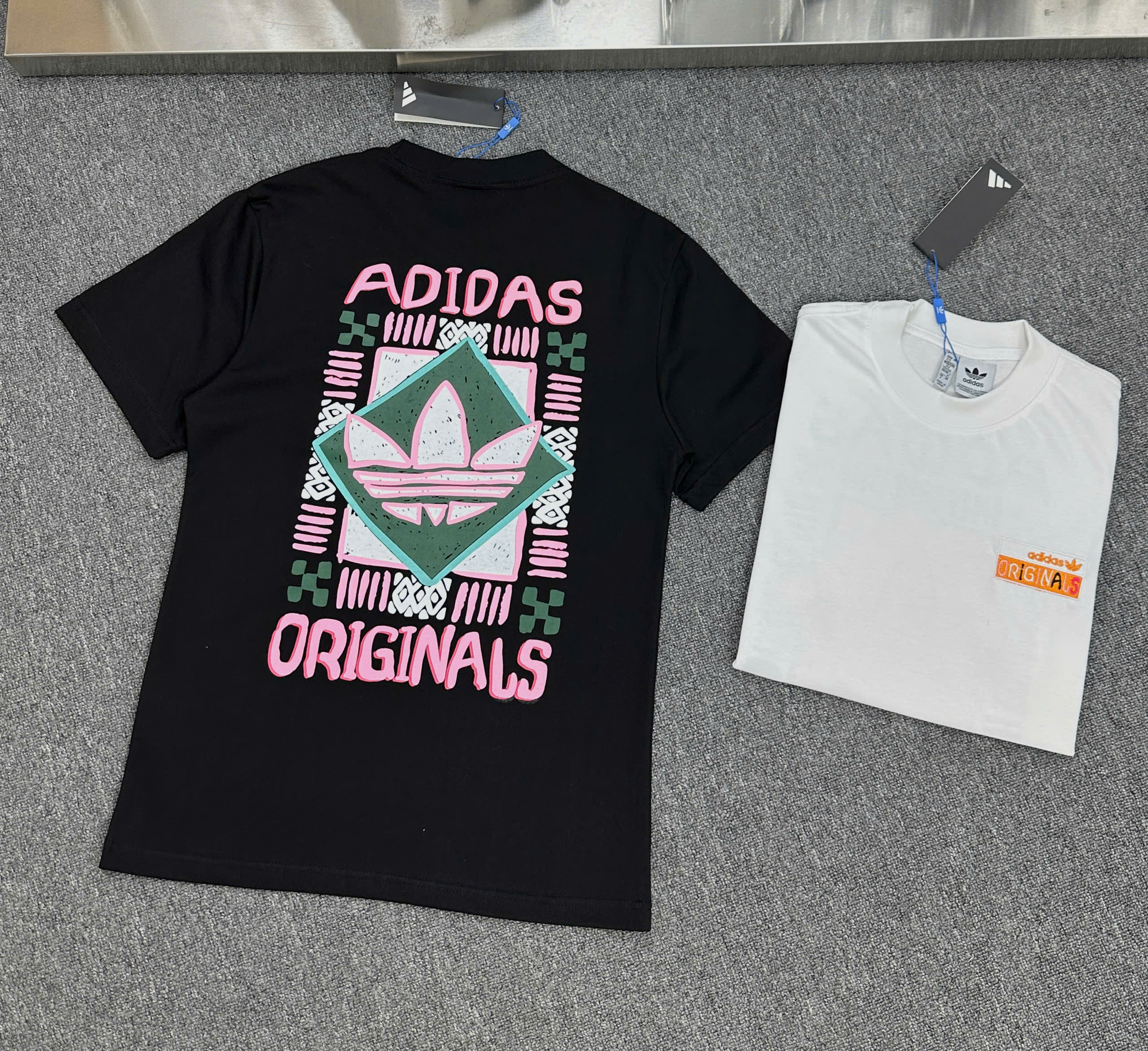 Bộ, set hè Adidas A logo chữ thêu ngực họa tiết lưng Like Auth NV