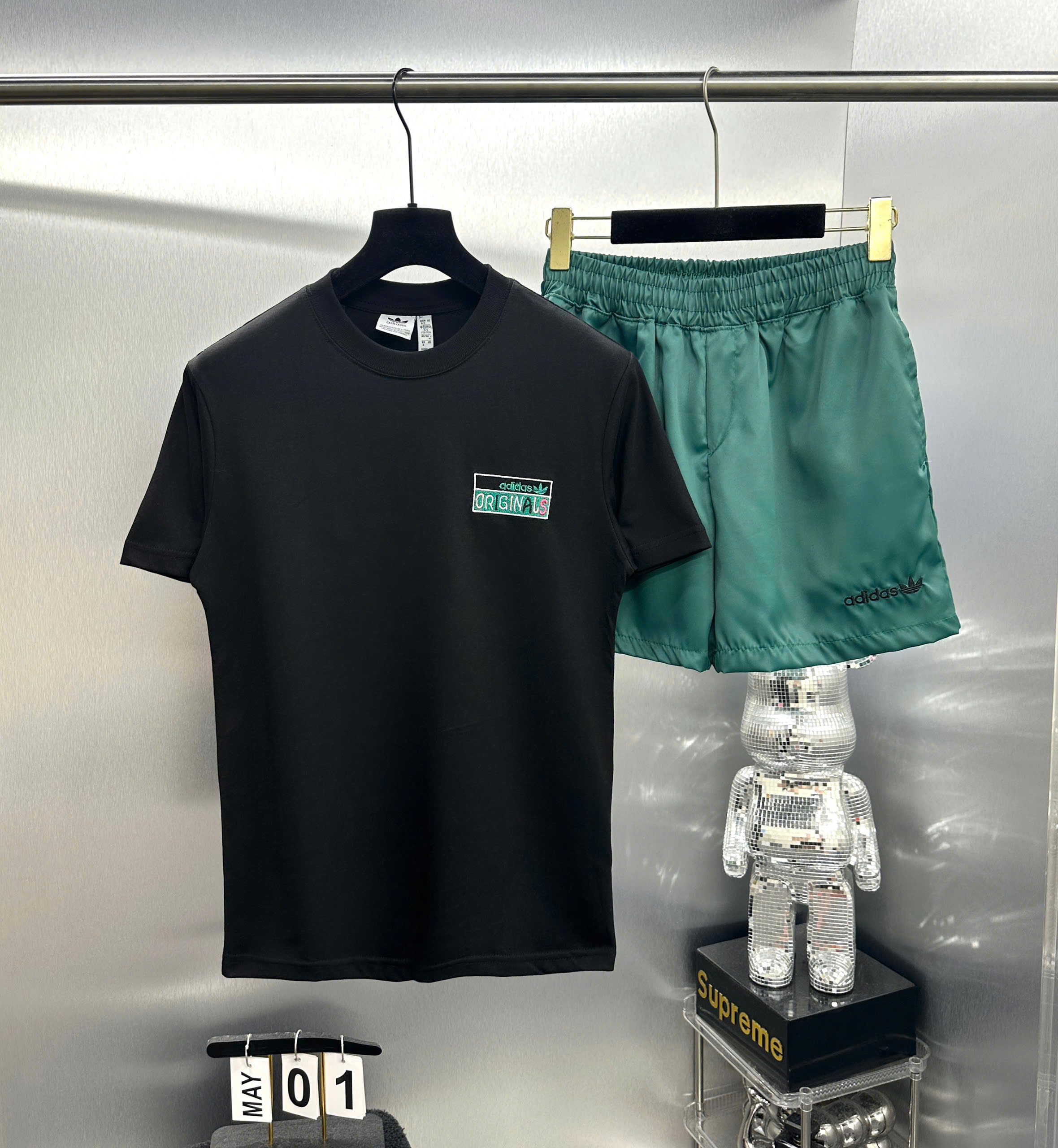 Bộ, set hè Adidas A logo chữ thêu ngực họa tiết lưng Like Auth NV