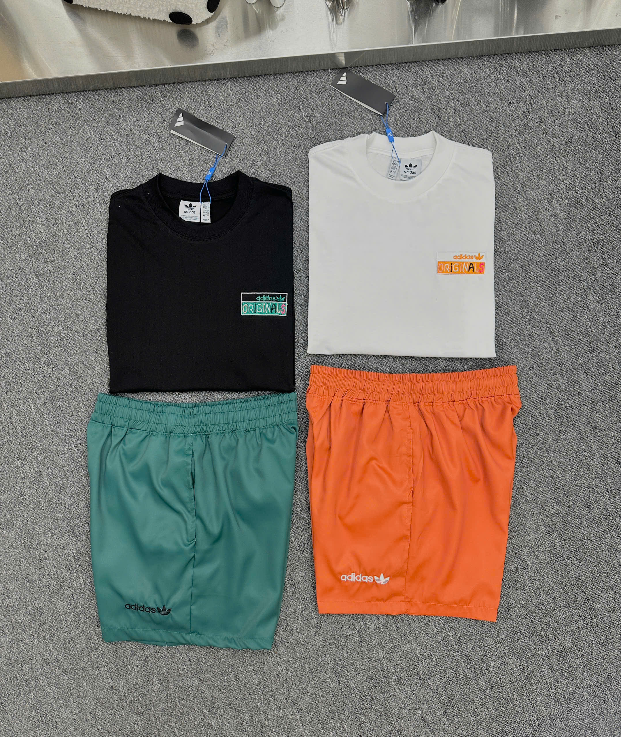 Bộ, set hè Adidas A logo chữ thêu ngực họa tiết lưng Like Auth NV