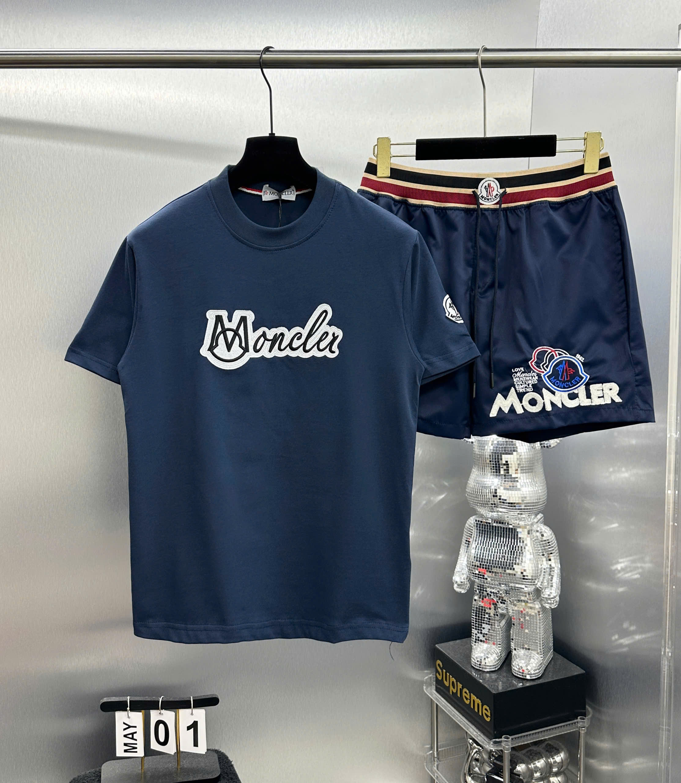 Bộ, set hè Moncler logo chữ thêu Like Auth NV