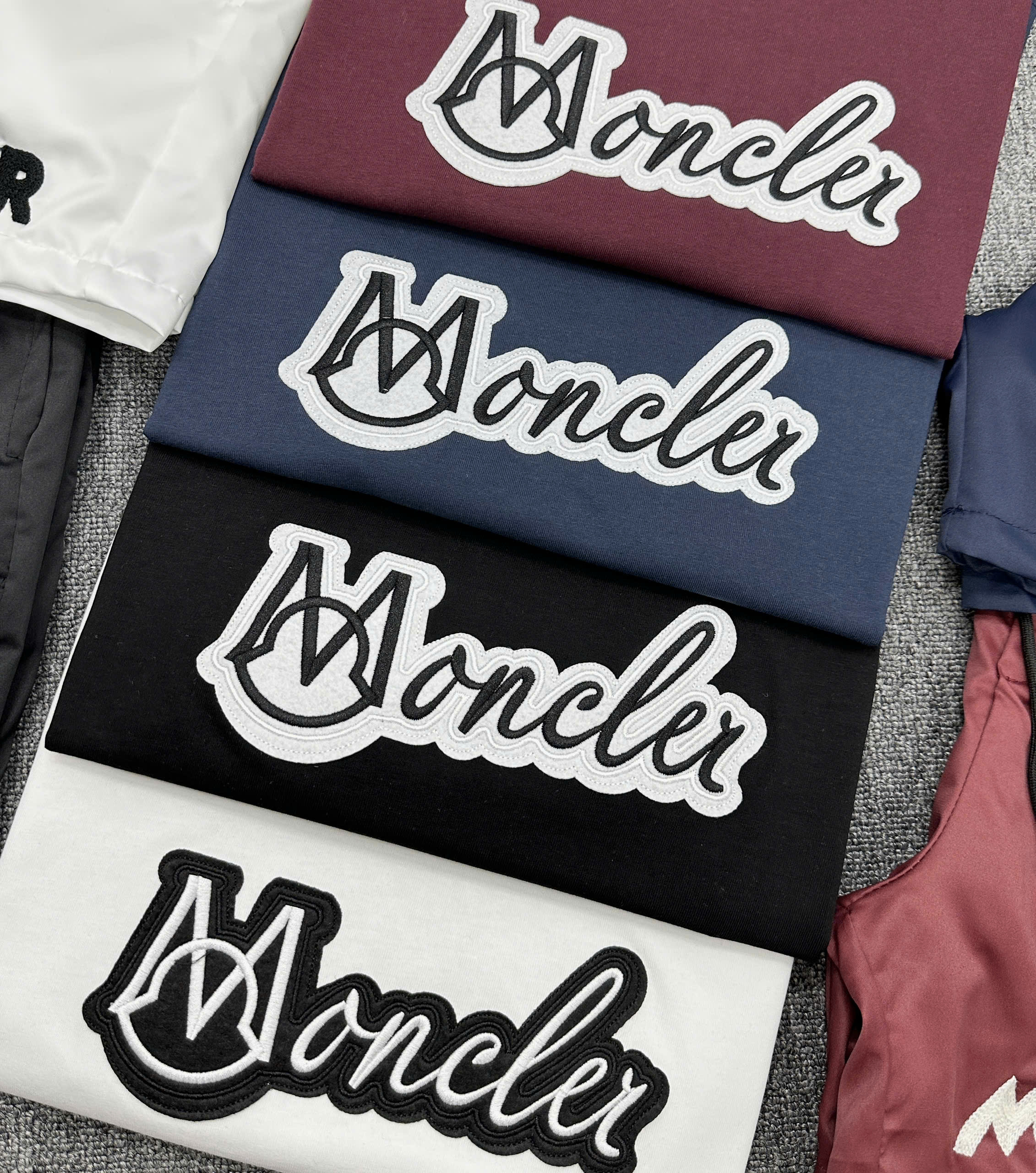 Bộ, set hè Moncler logo chữ thêu Like Auth NV