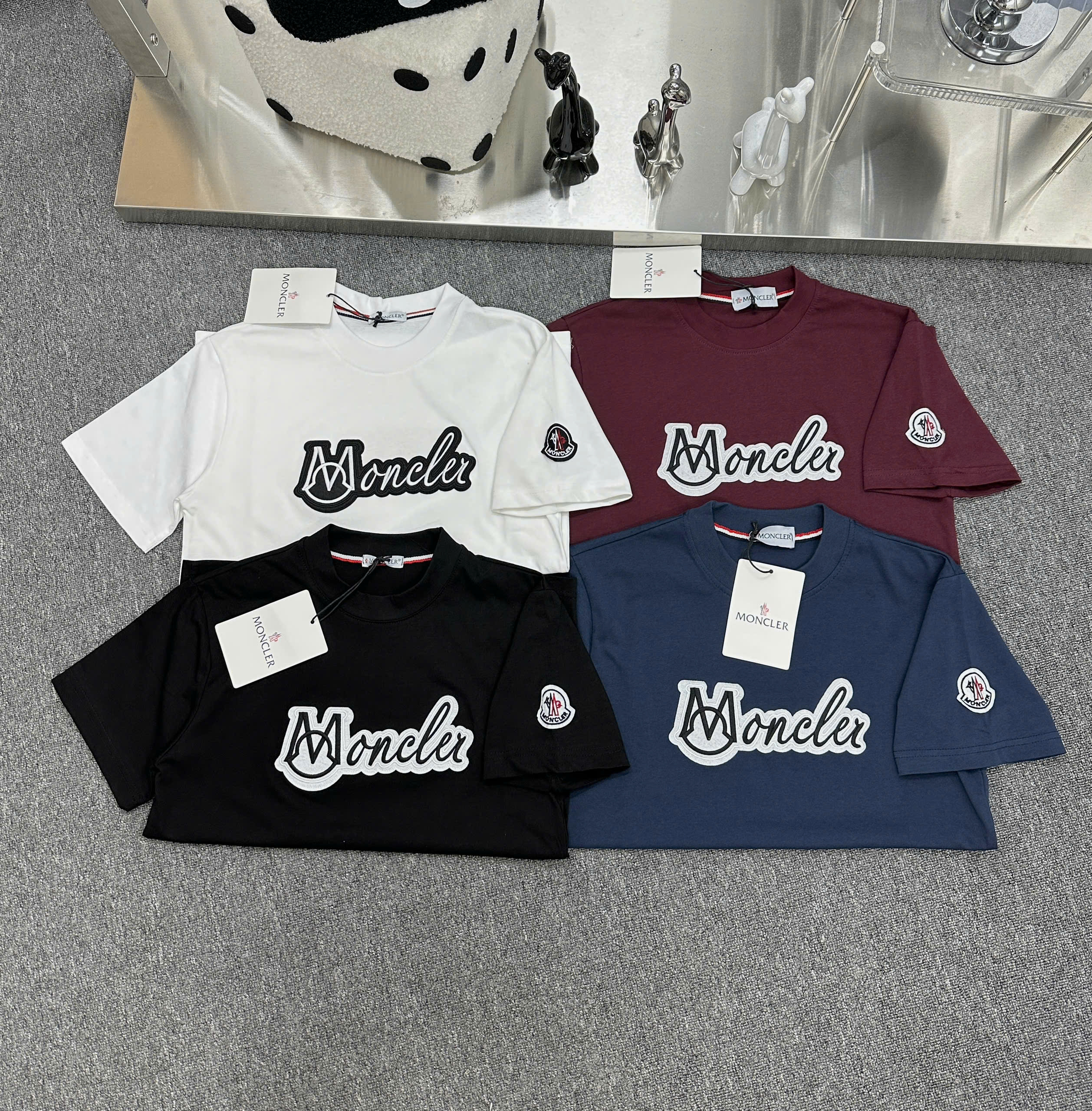 Bộ, set hè Moncler logo chữ thêu Like Auth NV