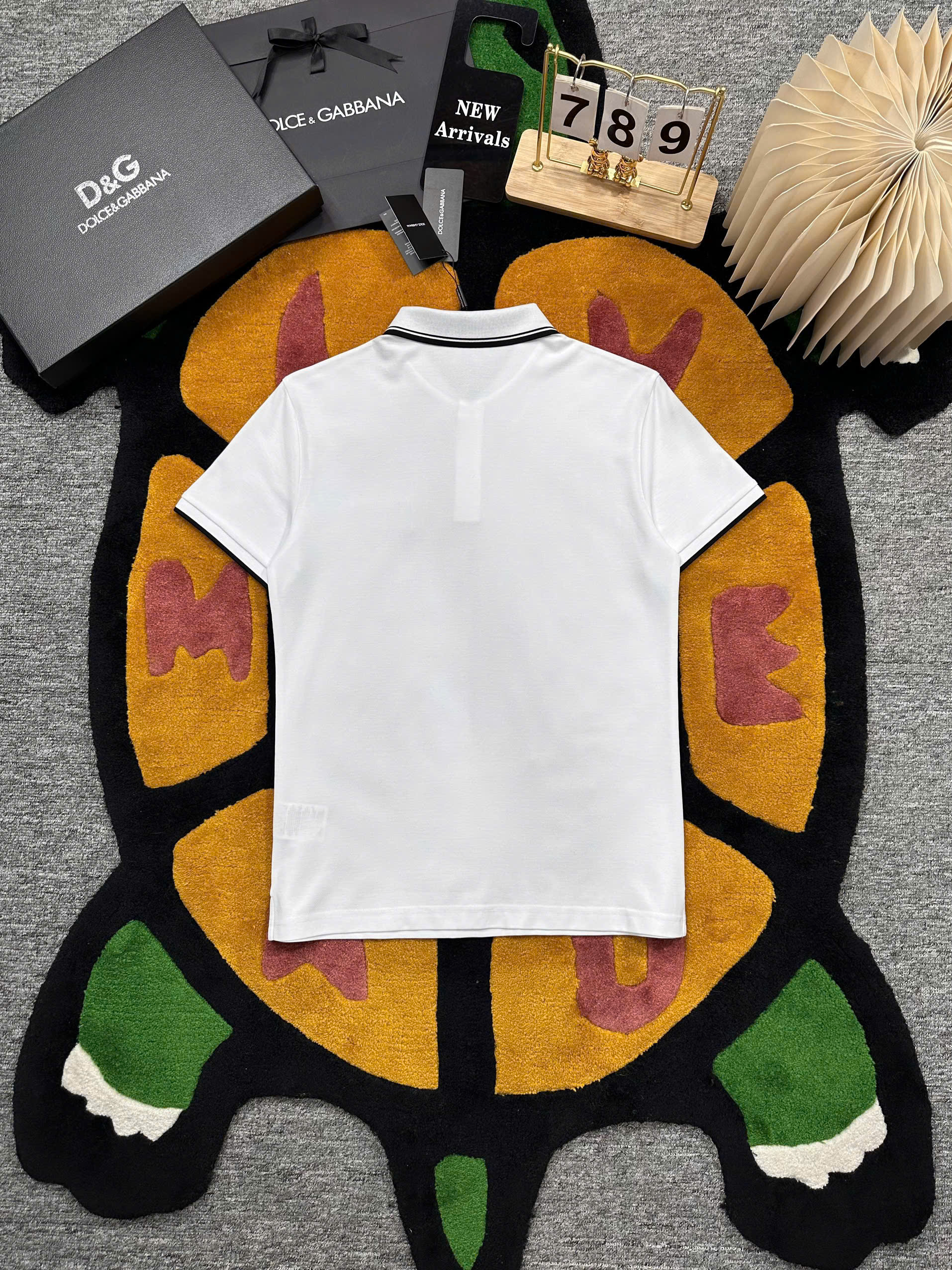 Áo polo Dolce Gabbana DG tag logo vuông thêu ngực phối kẻ sọc cổ tay Like Auth MK