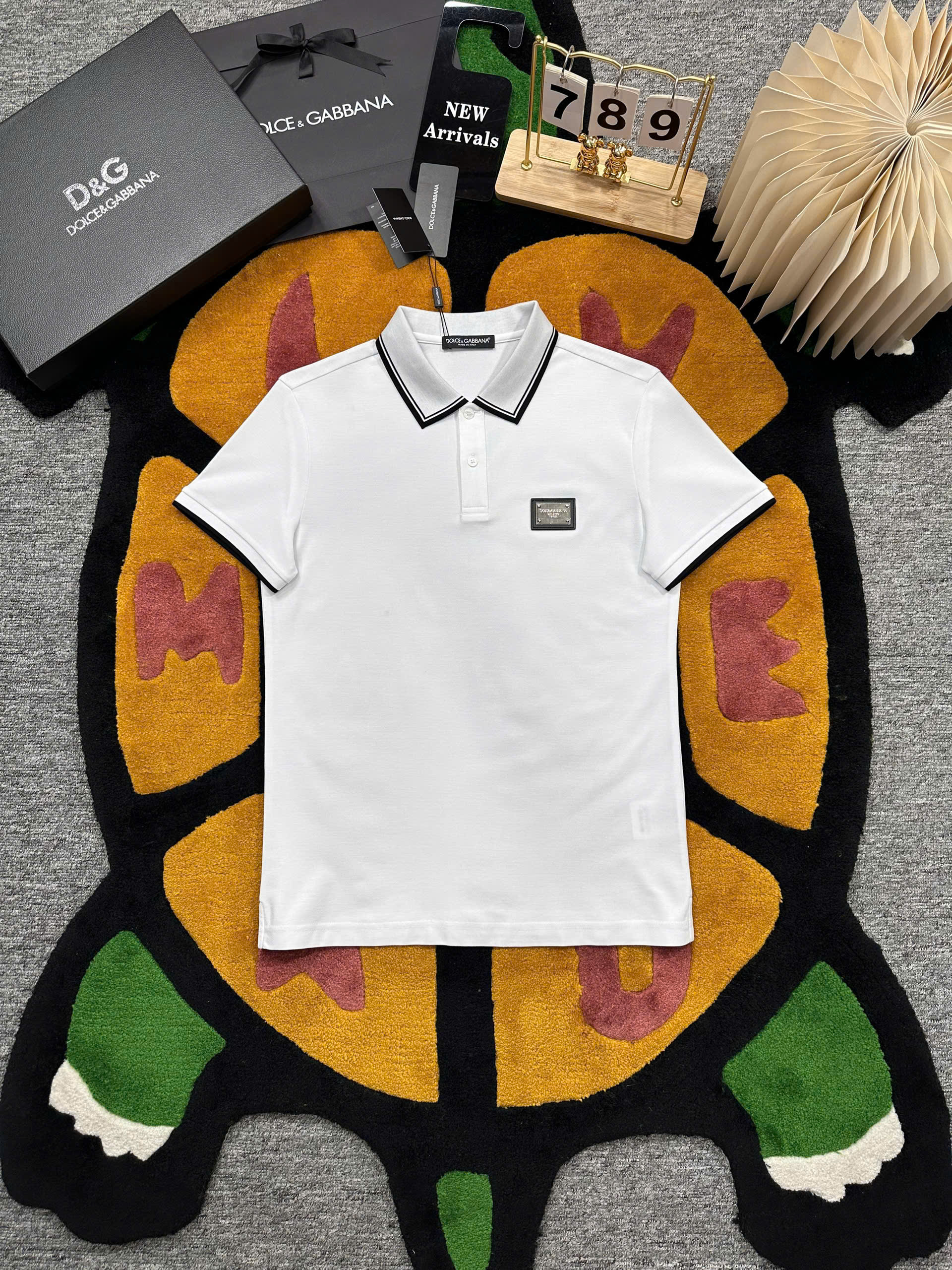 Áo polo Dolce Gabbana DG tag logo vuông thêu ngực phối kẻ sọc cổ tay Like Auth MK