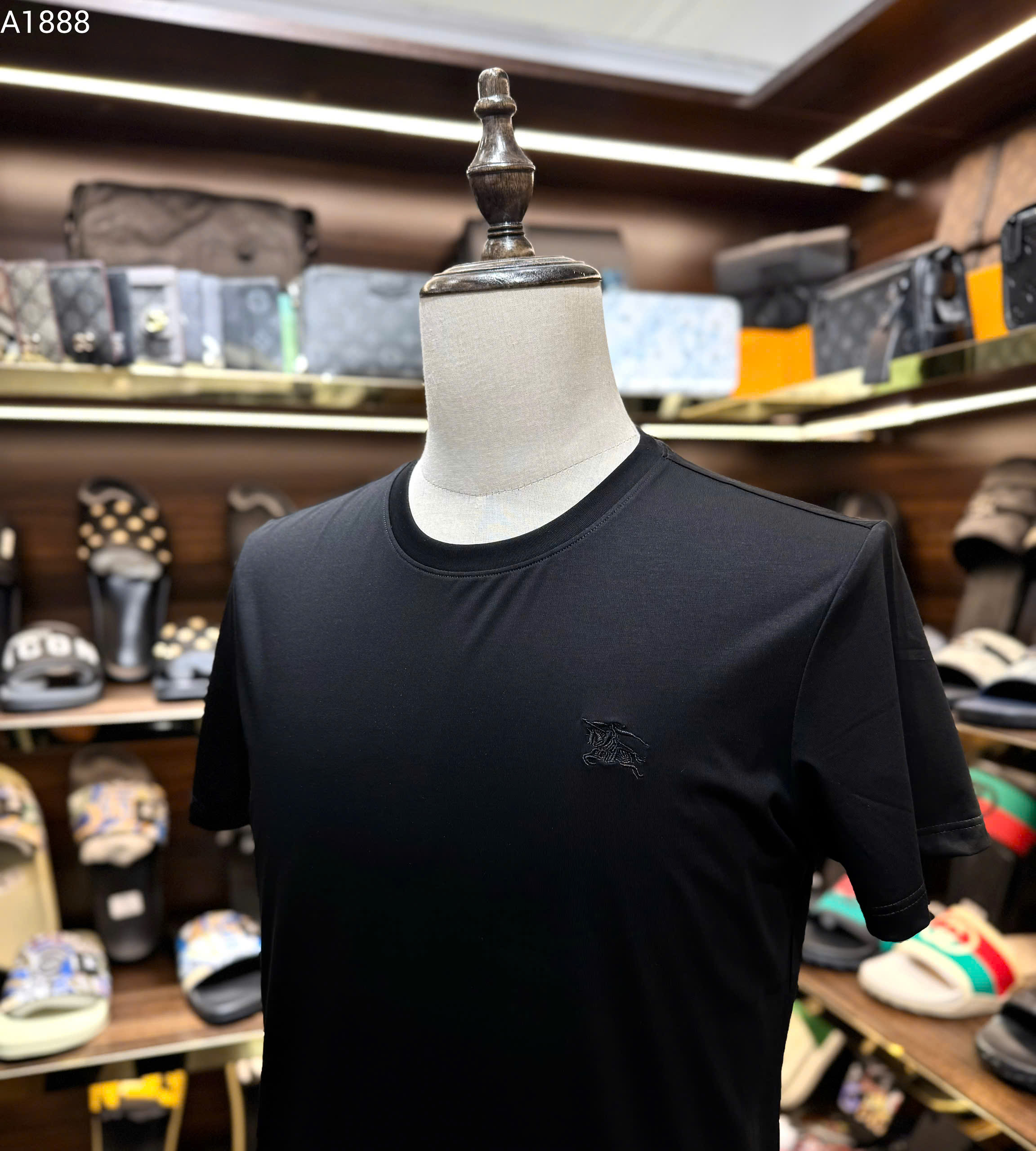 Áo phông T-shirt Burberry BBR logo thêu ngực basic Like Auth MK