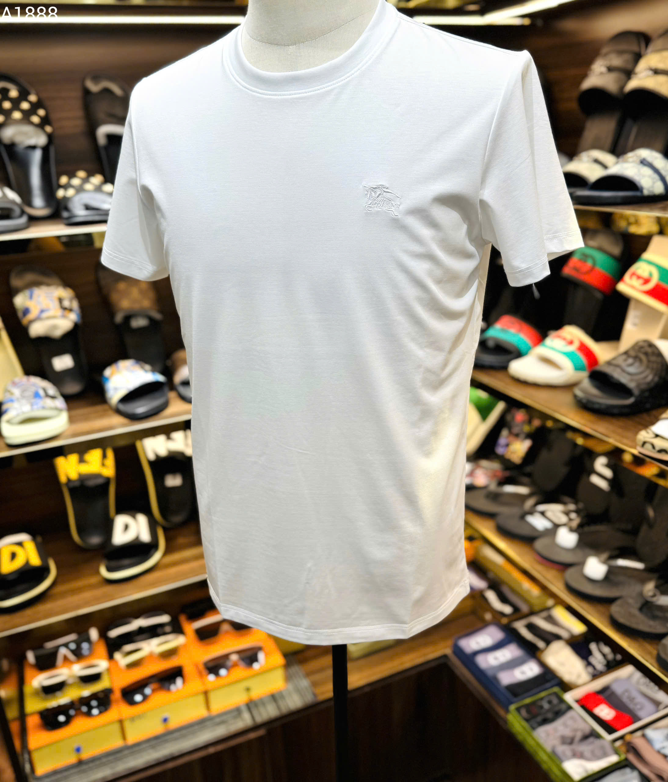 Áo phông T-shirt Burberry BBR logo thêu ngực basic Like Auth MK